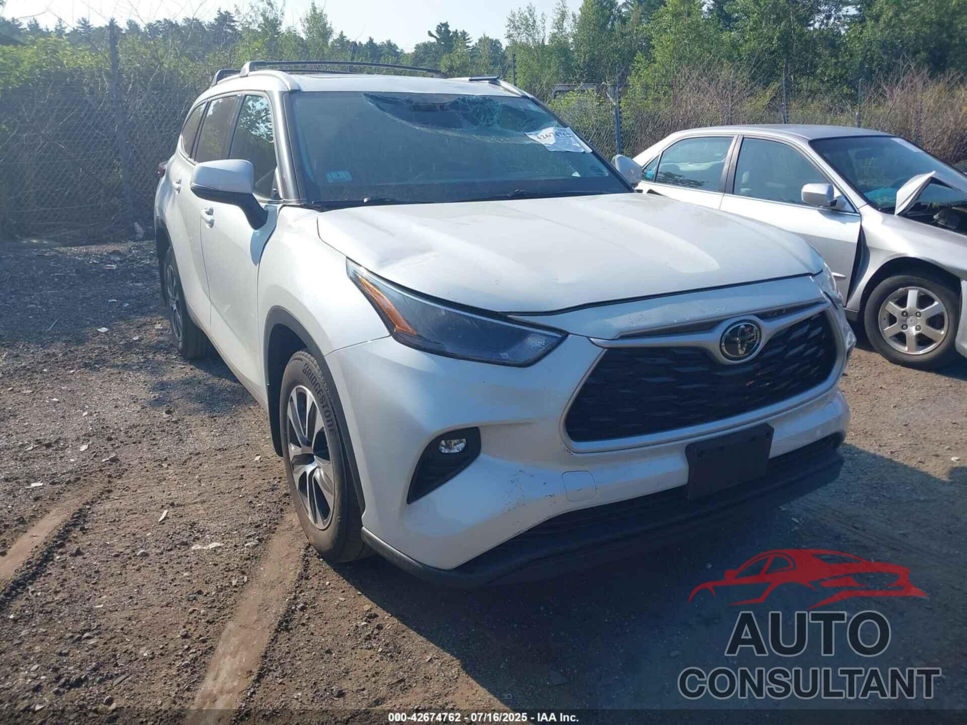 TOYOTA HIGHLANDER 2022 - 5TDGZRBH9NS237845