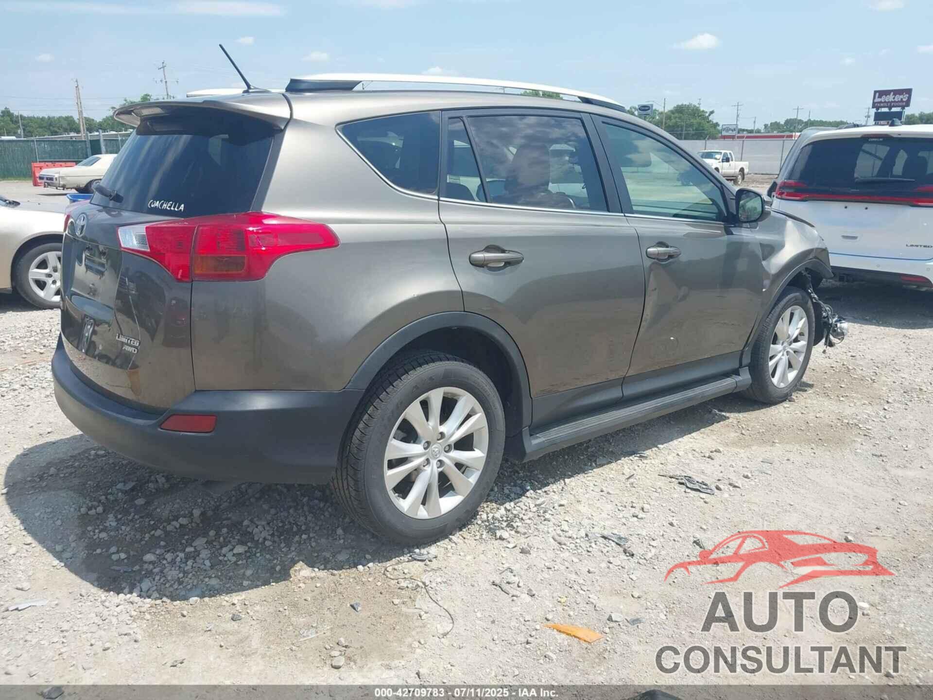 TOYOTA RAV4 2015 - JTMDFREV8FD107730