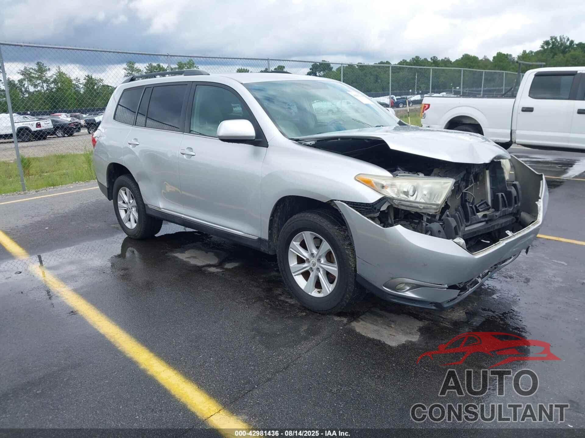 TOYOTA HIGHLANDER 2011 - 5TDZA3EH8BS008660