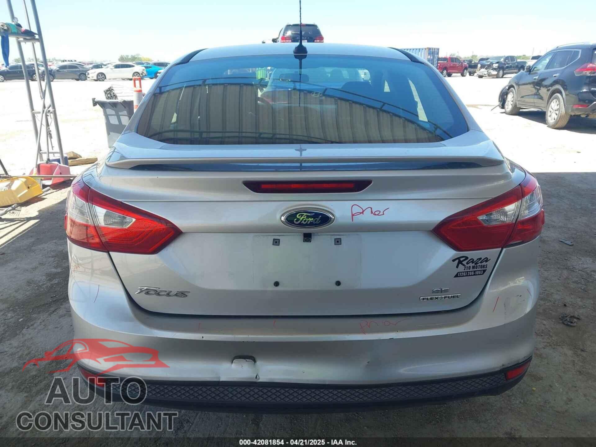 FORD FOCUS 2014 - 1FADP3F2XEL372688