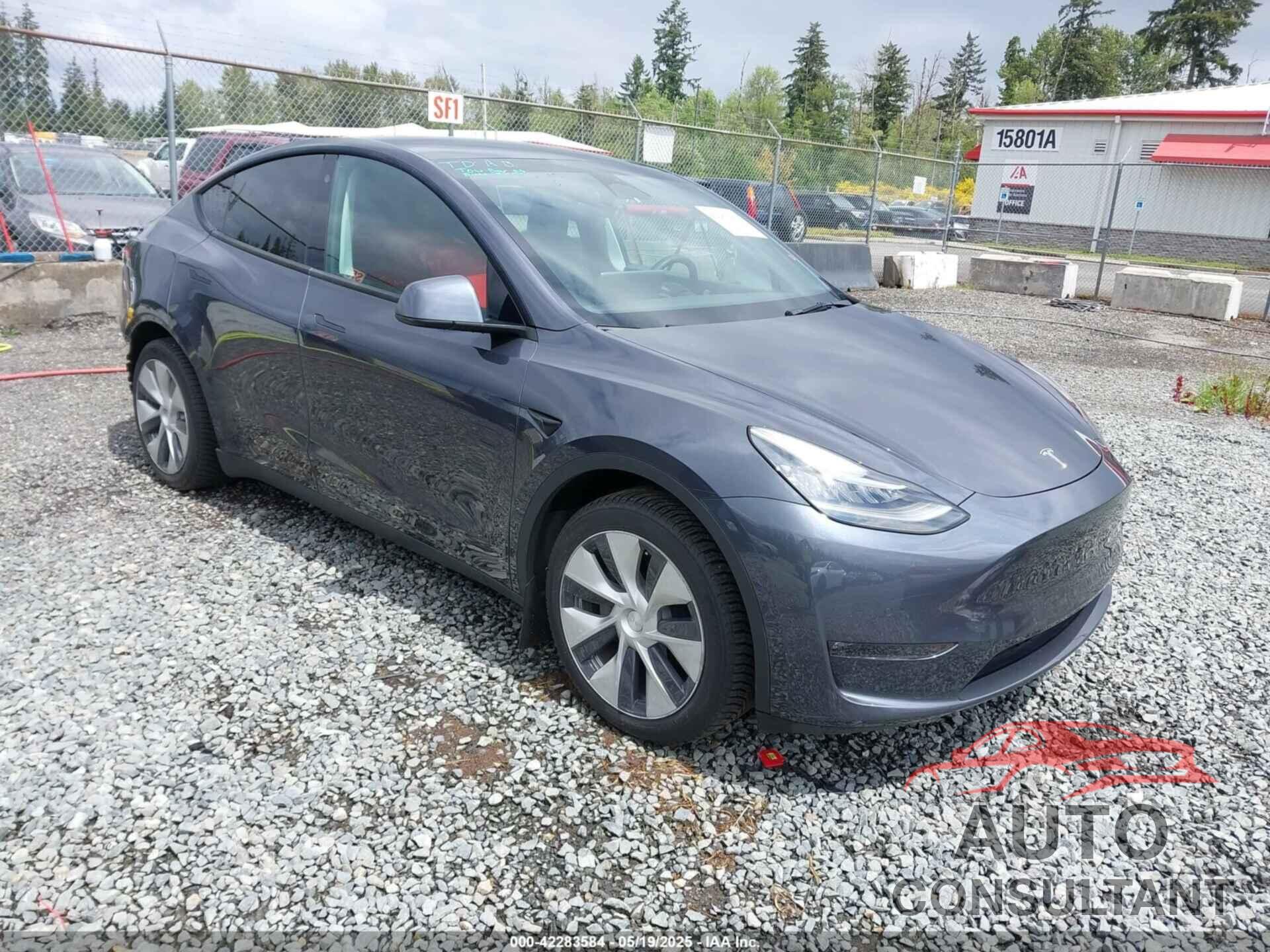 TESLA MODEL Y 2021 - 5YJYGAEE3MF258979