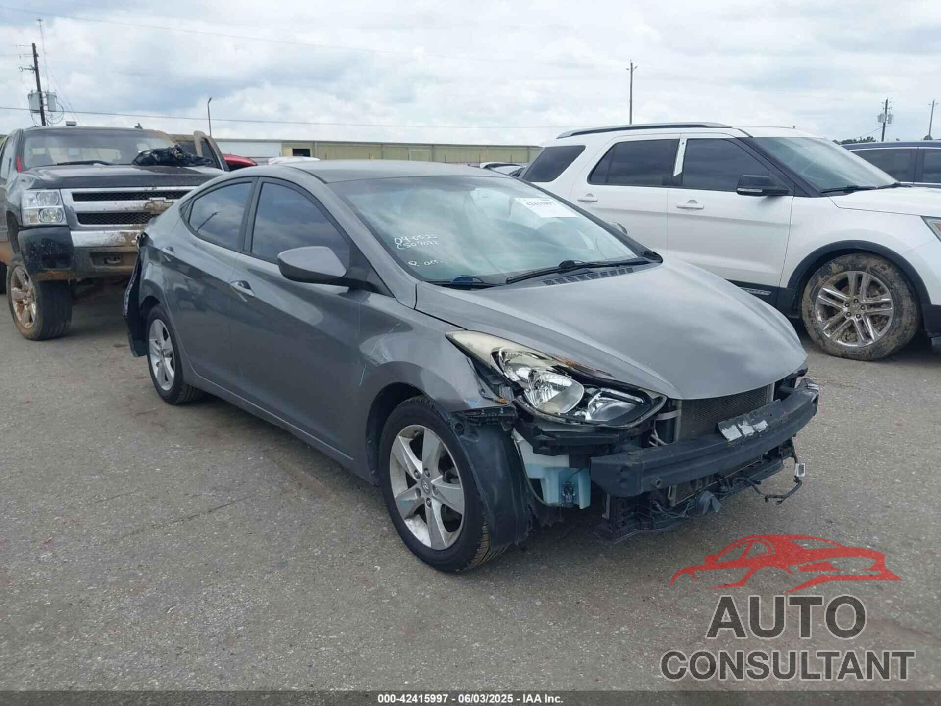 HYUNDAI ELANTRA 2013 - 5NPDH4AE6DH358577
