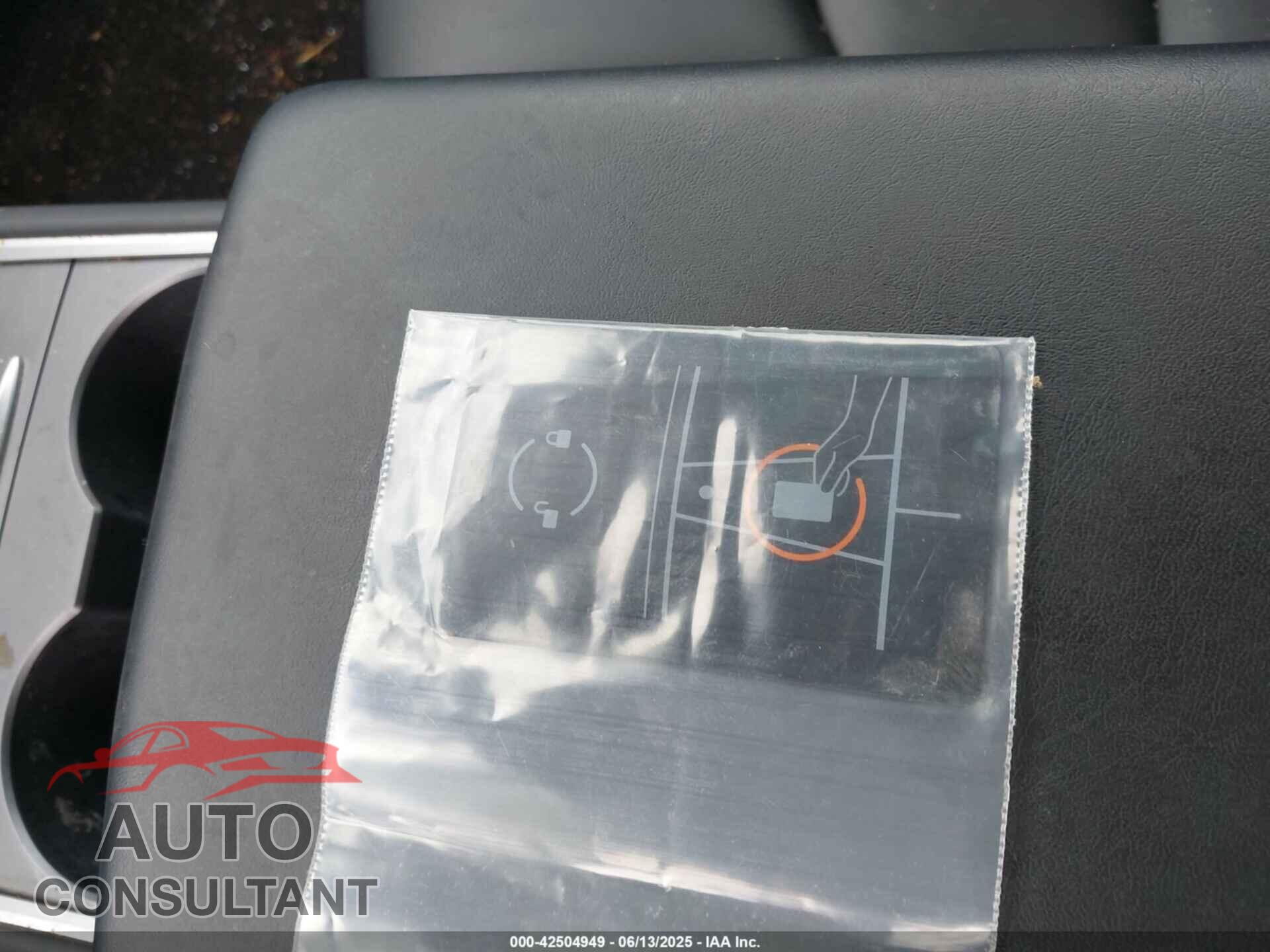 TESLA MODEL 3 2023 - 5YJ3E1EA5PF663176