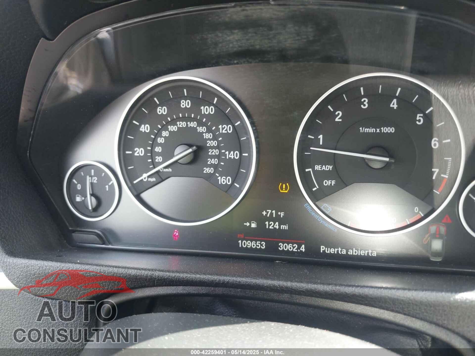 BMW 328I 2016 - WBA8E3G51GNU02448