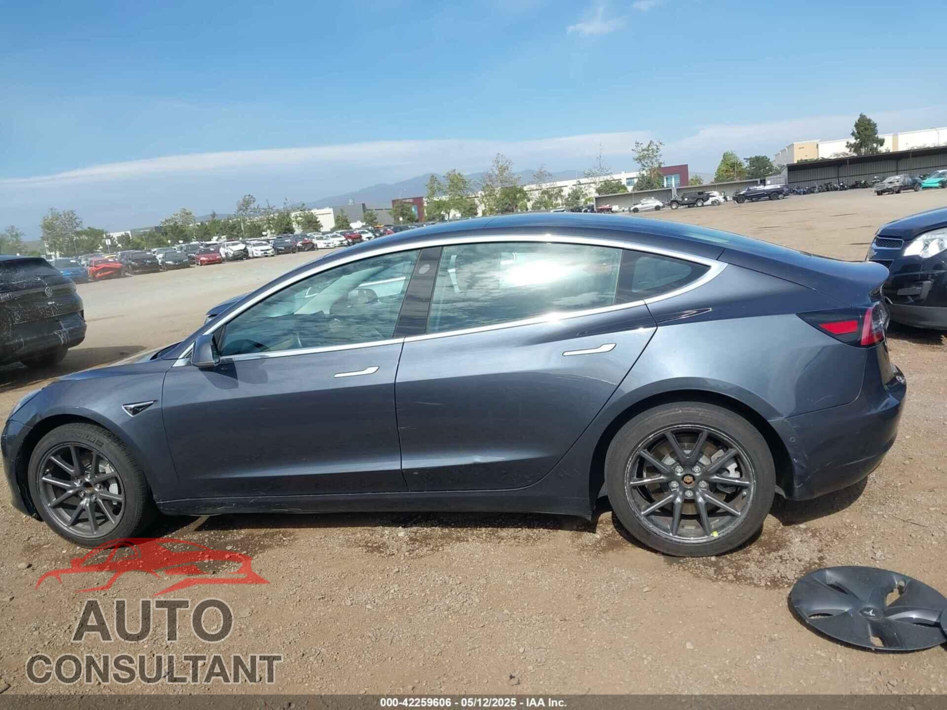 TESLA MODEL 3 2019 - 5YJ3E1EA0KF464223