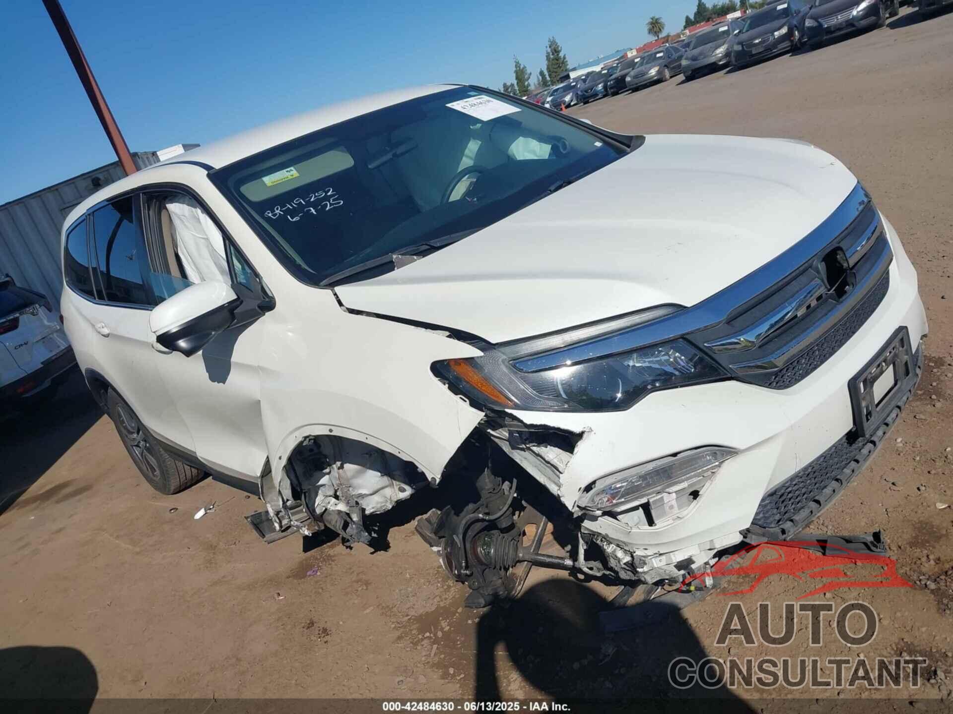 HONDA PILOT 2018 - 5FNYF5H36JB011567