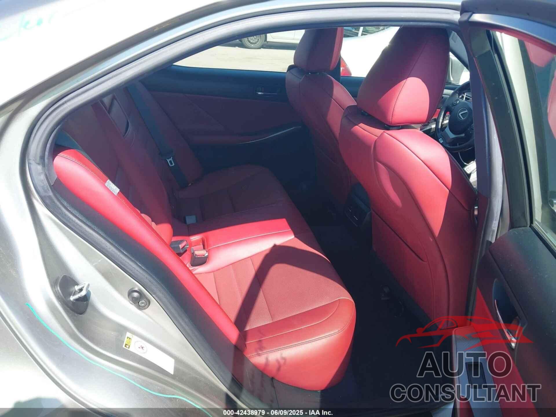 LEXUS IS 200T 2016 - JTHBA1D21G5009597