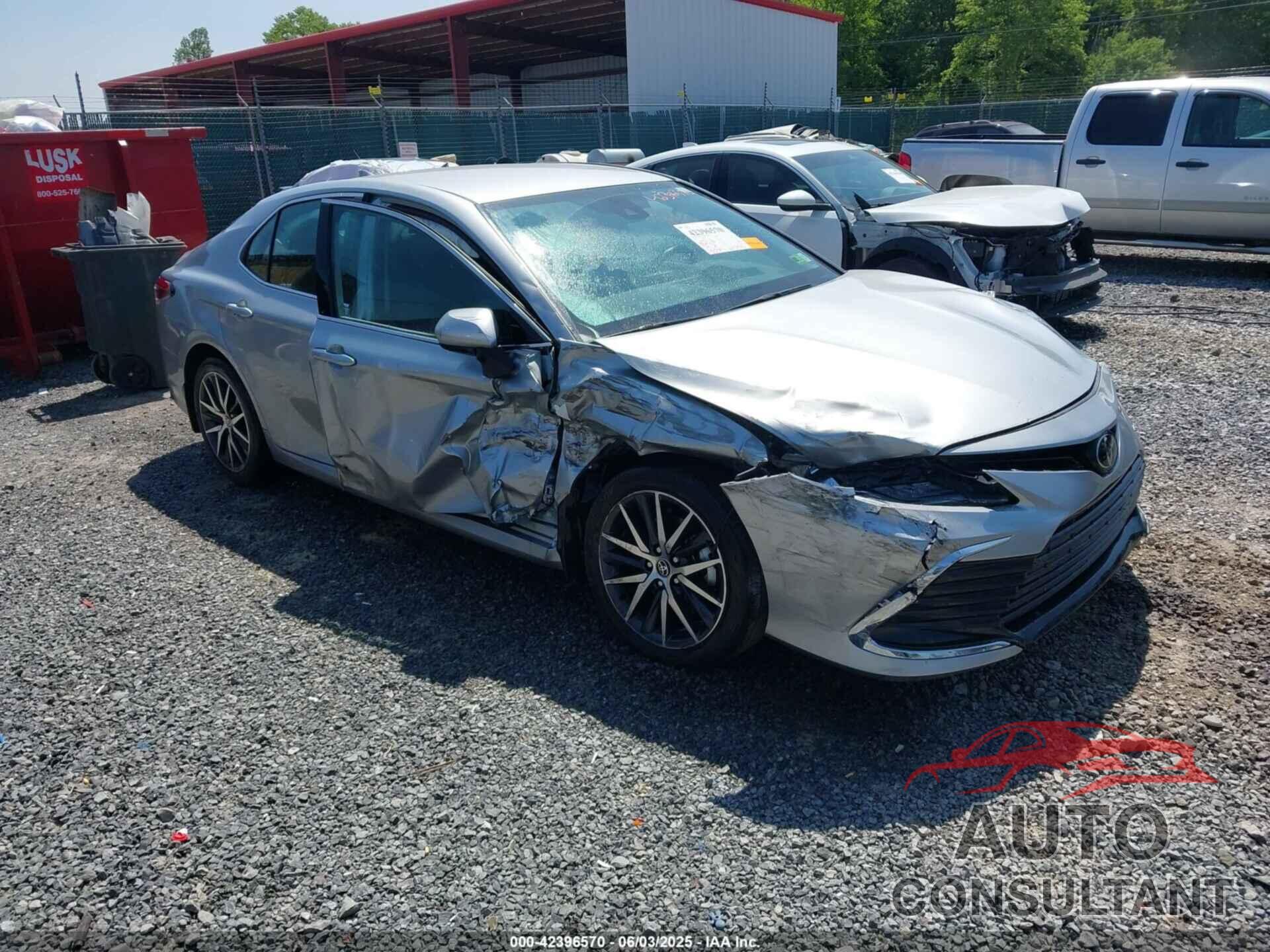 TOYOTA CAMRY 2024 - 4T1F11BK8RU127477