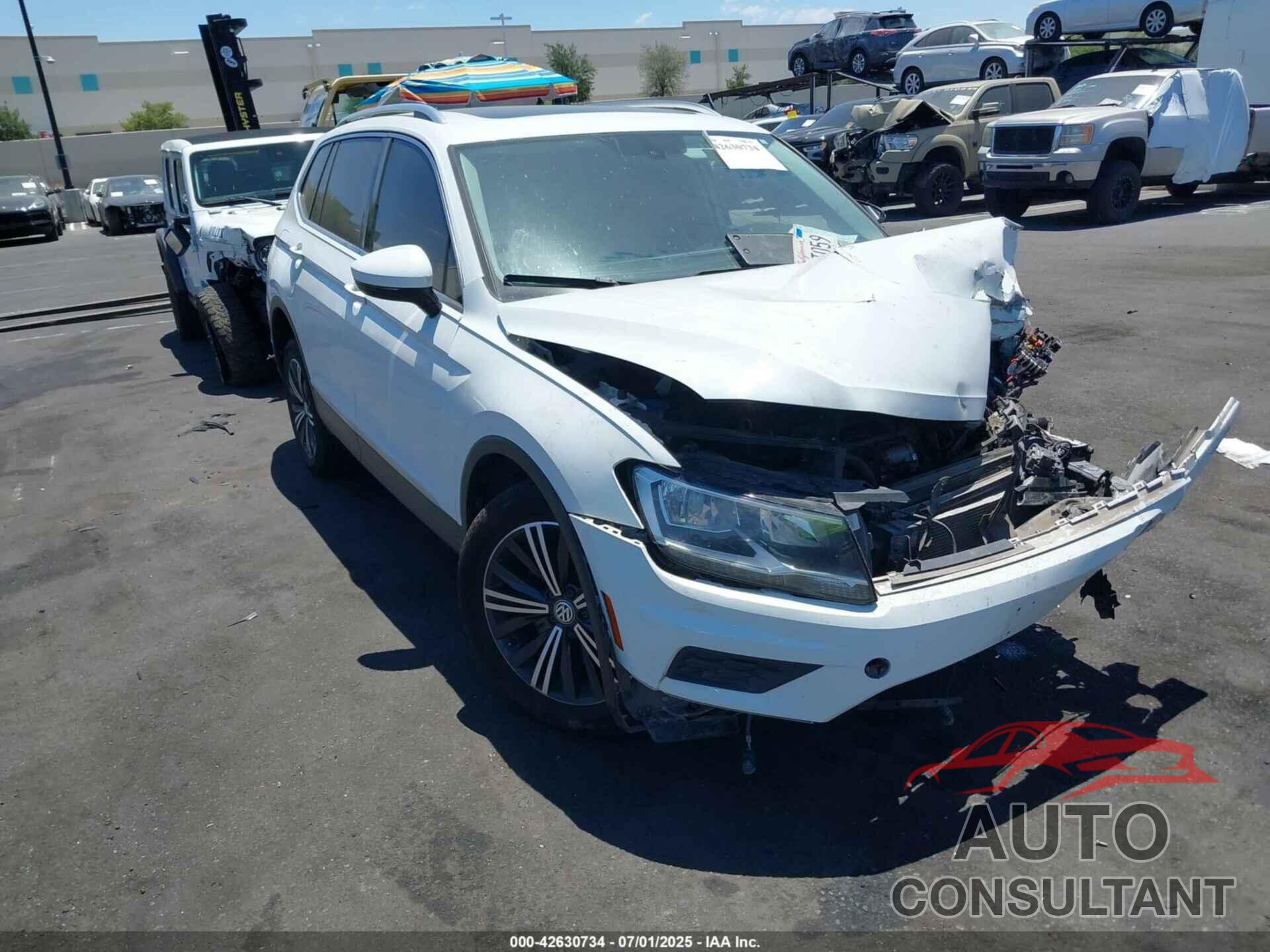VOLKSWAGEN TIGUAN 2019 - 3VV3B7AX0KM080848