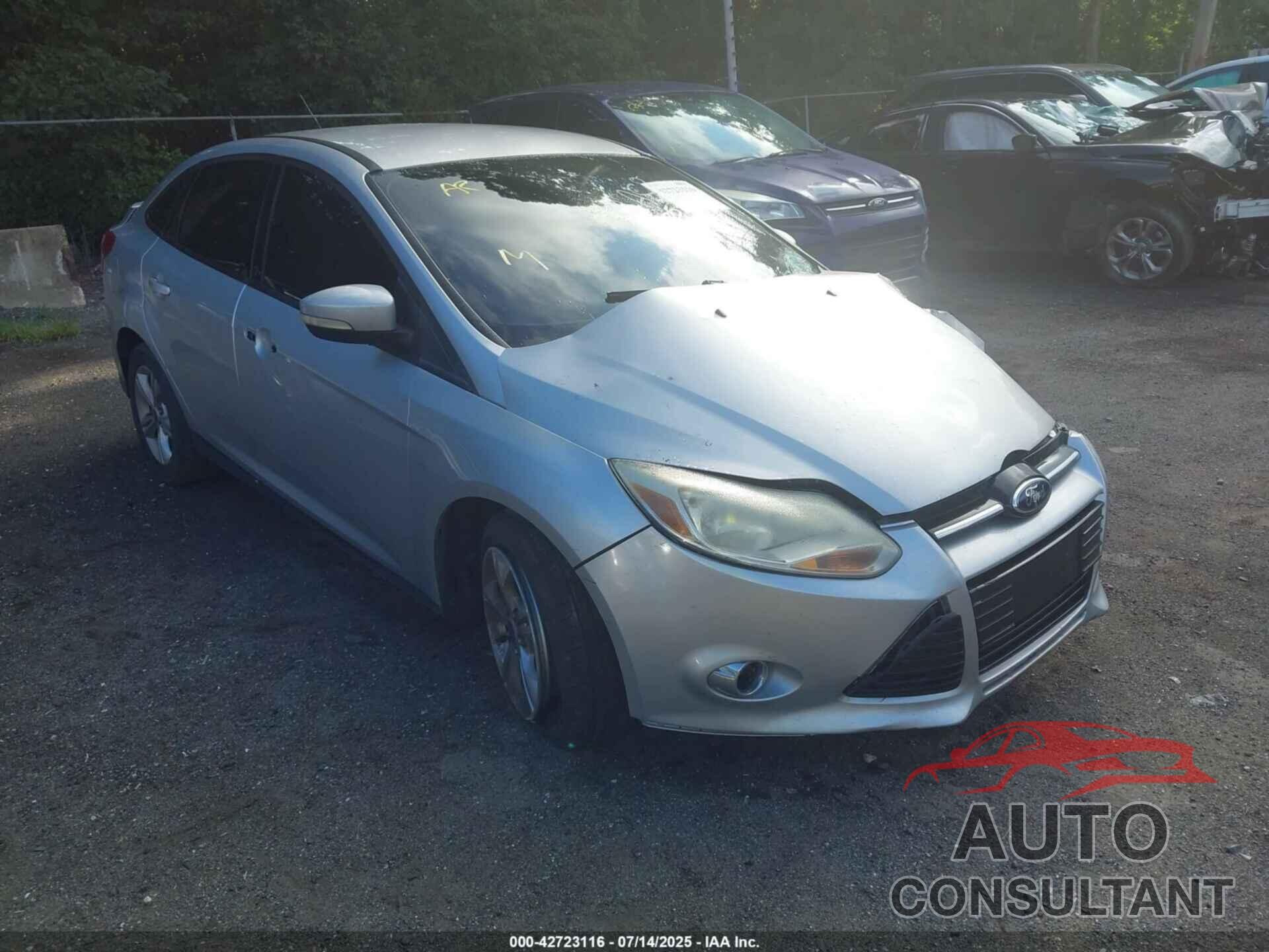 FORD FOCUS 2012 - 1FAHP3F28CL420557