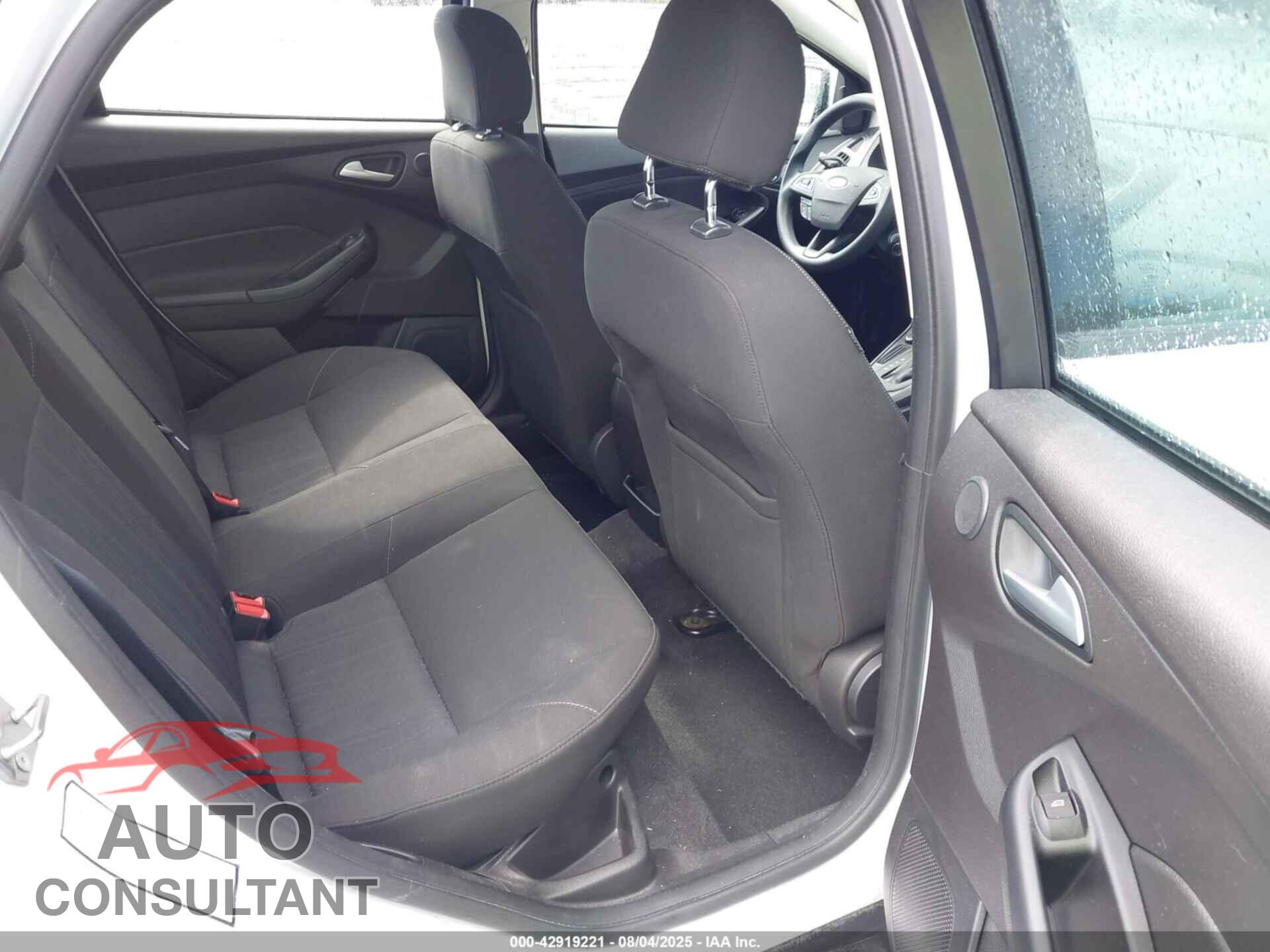 FORD FOCUS 2017 - 1FADP3H20HL249175