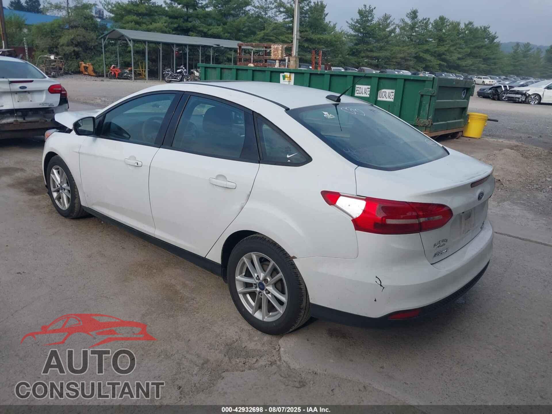FORD FOCUS 2015 - 1FADP3F26FL276316