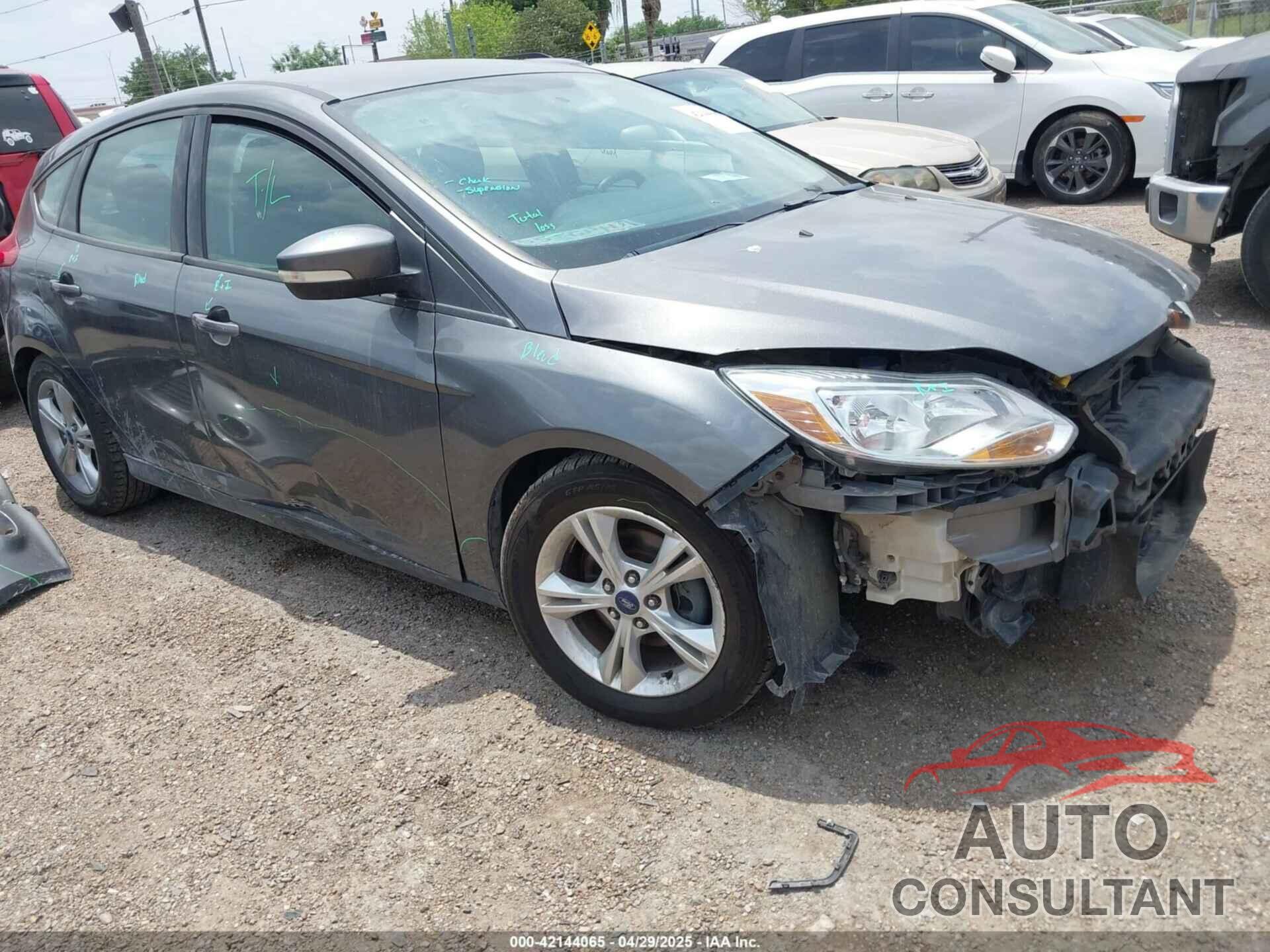 FORD FOCUS 2014 - 1FADP3K2XEL112362
