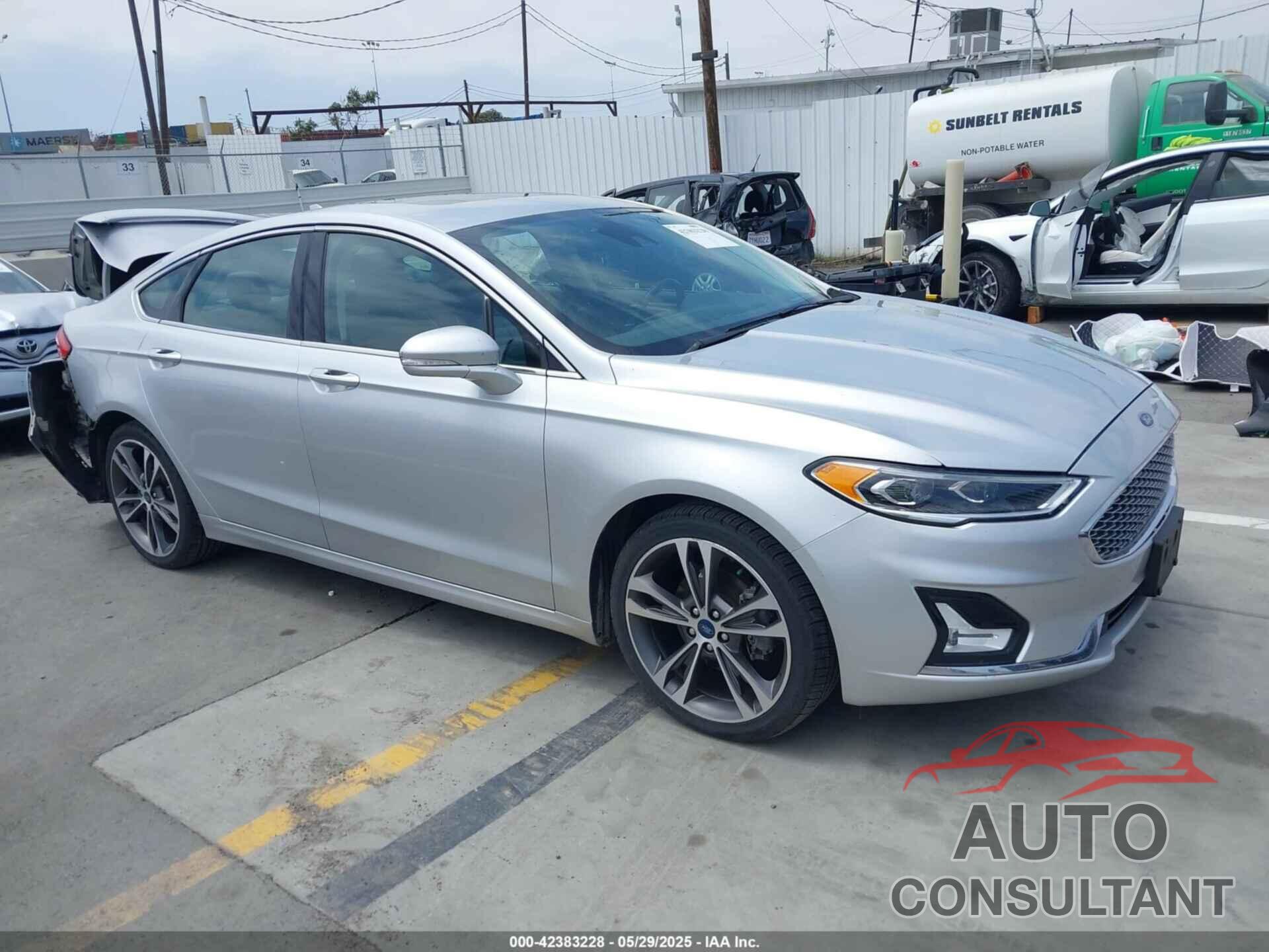 FORD FUSION 2019 - 3FA6P0D93KR153088