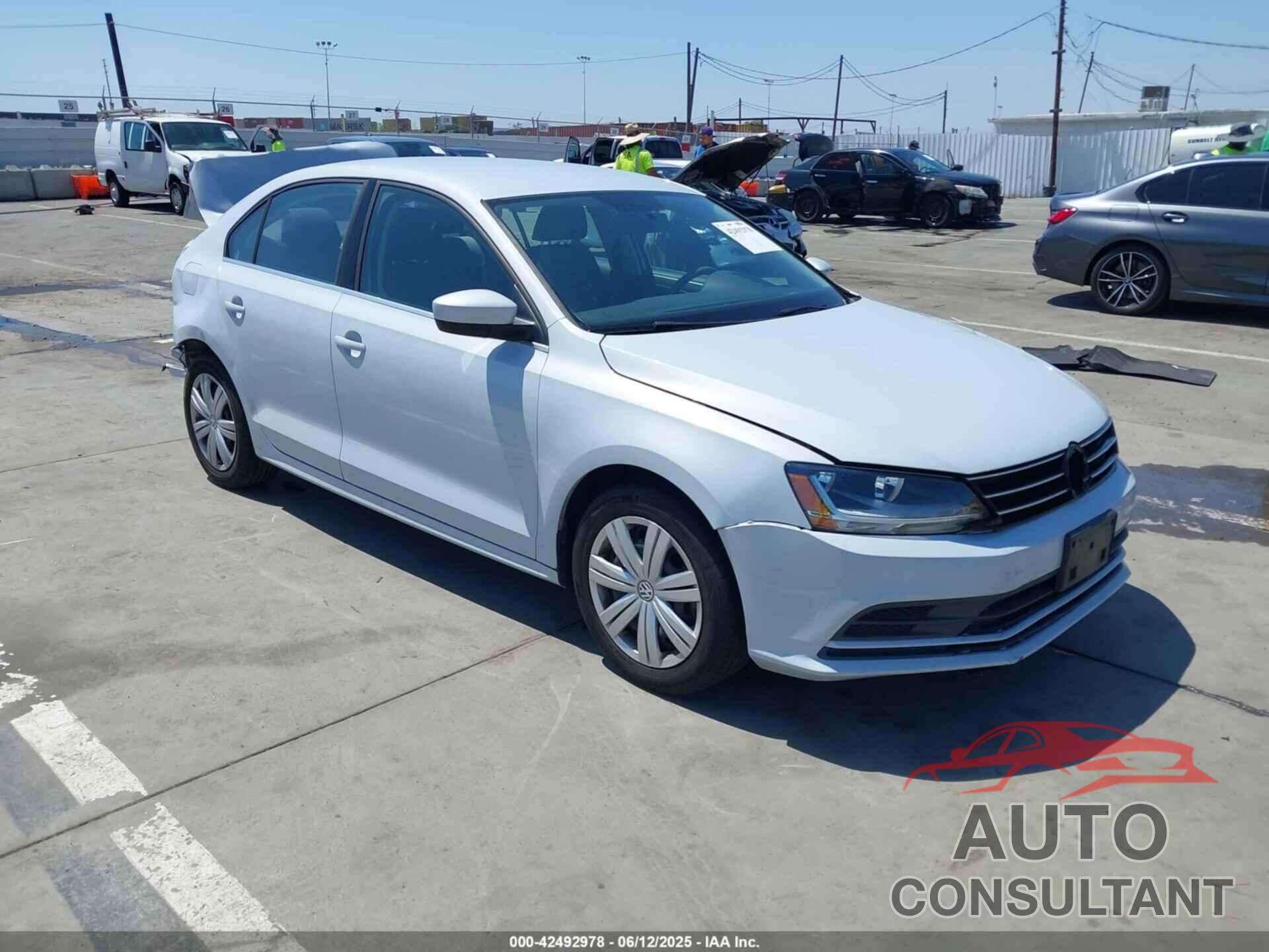 VOLKSWAGEN JETTA 2017 - 3VW2B7AJ8HM253267