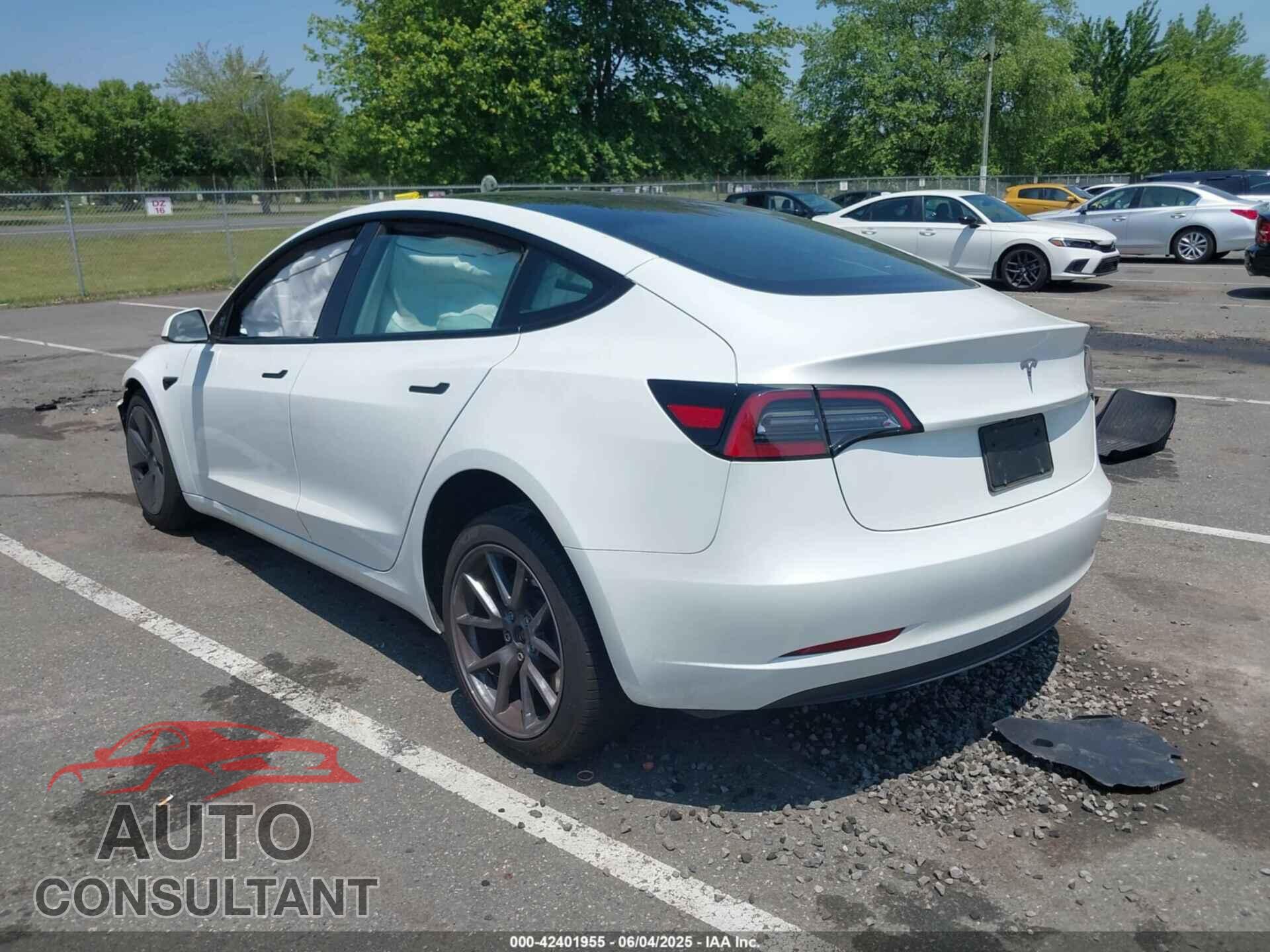 TESLA MODEL 3 2023 - 5YJ3E1EAXPF645384