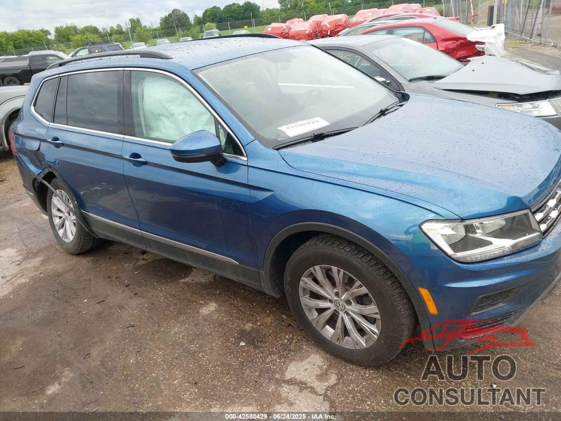 VOLKSWAGEN TIGUAN 2018 - 3VV3B7AX4JM050539