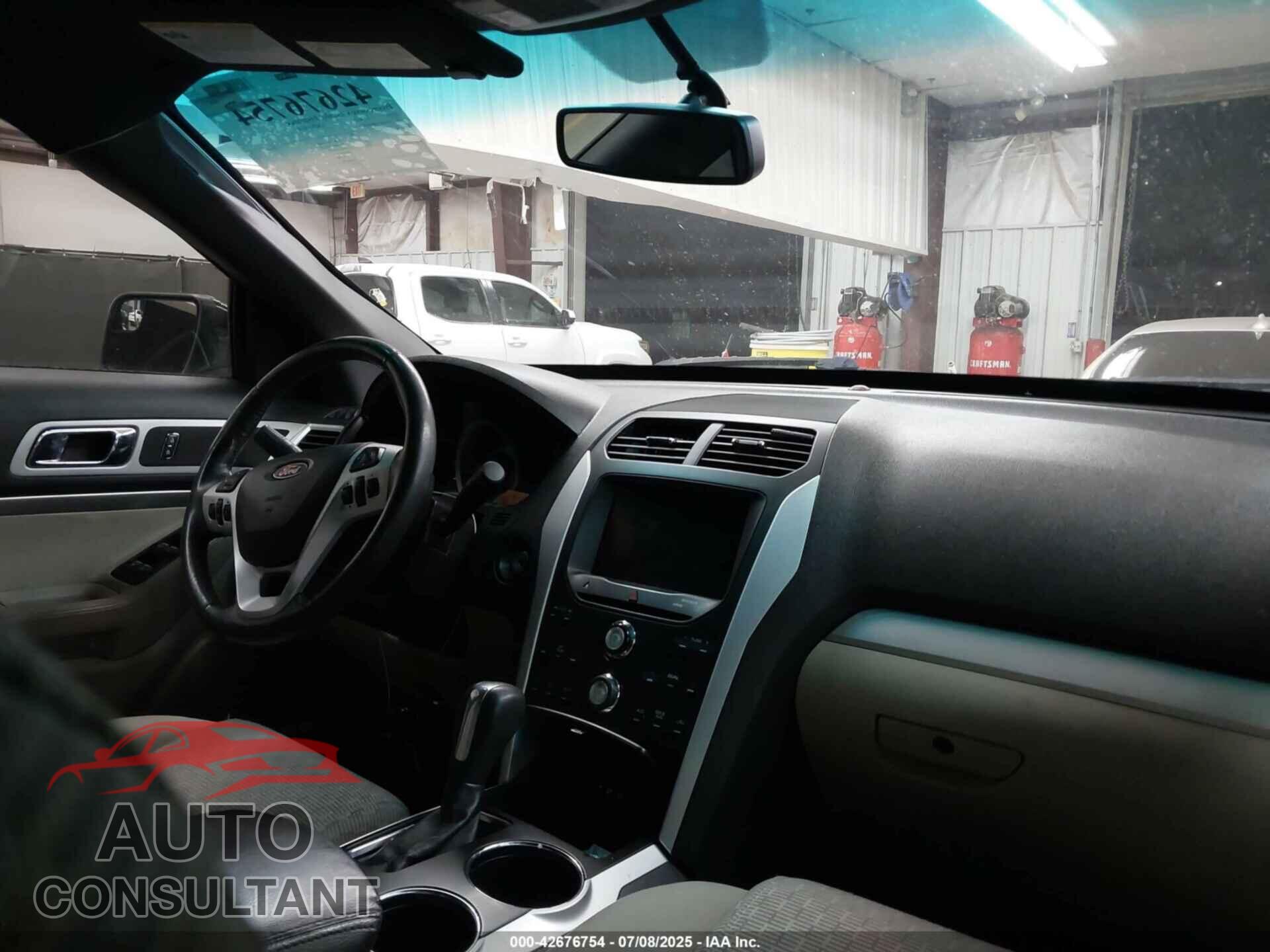 FORD EXPLORER 2013 - 1FM5K7D88DGB59253