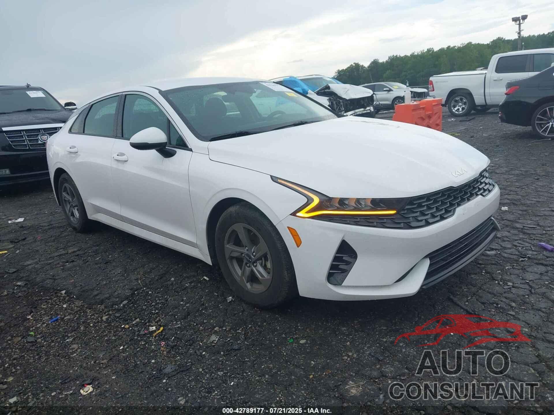 KIA K5 2023 - 5XXG14J20PG192659