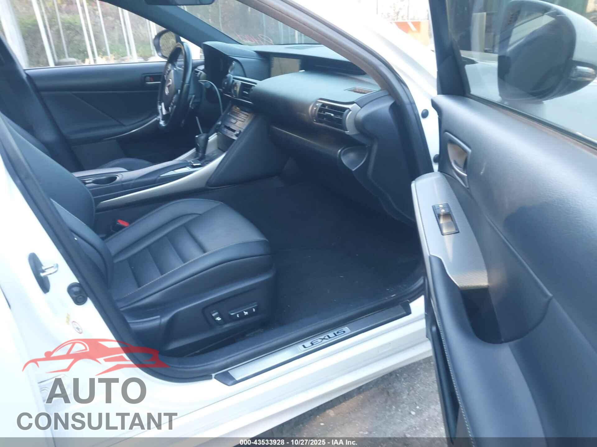 LEXUS IS 350 2017 - JTHCE1D22H5013801