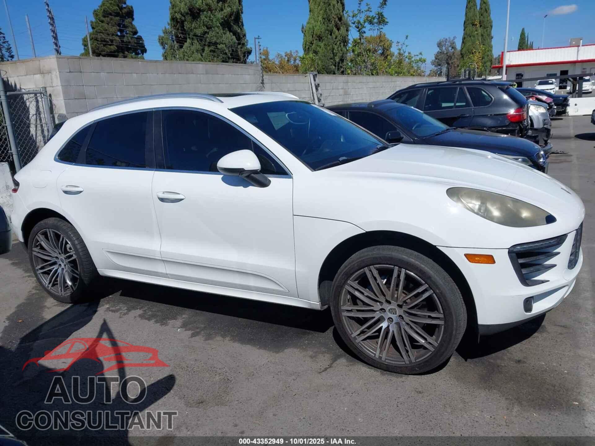 PORSCHE MACAN 2015 - WP1AB2A52FLB51111