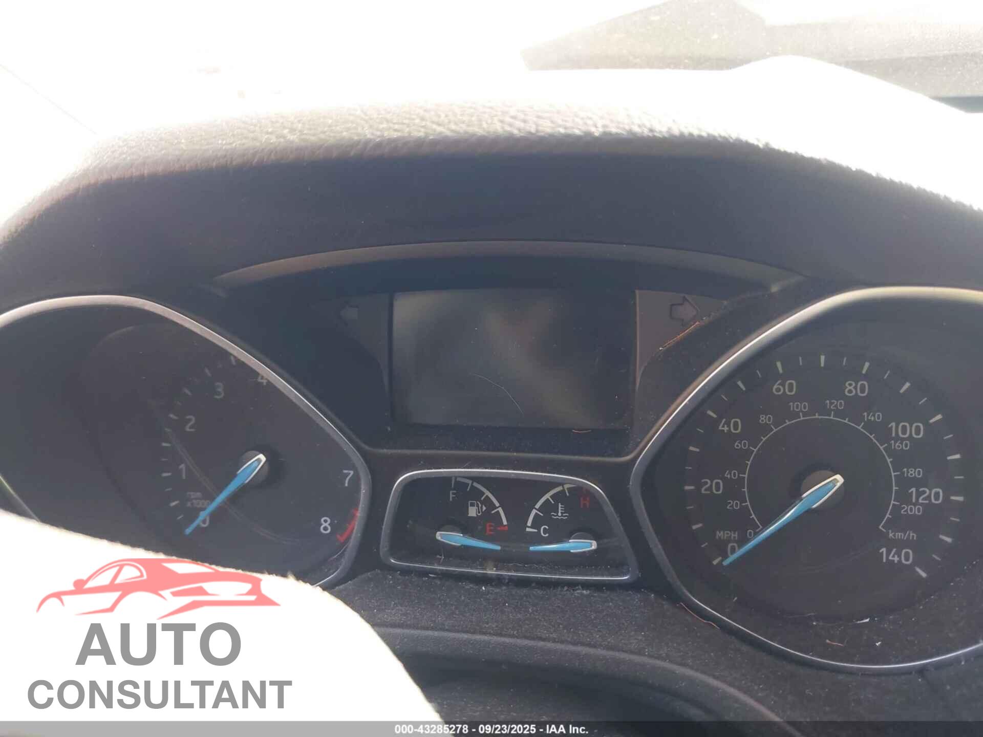 FORD FOCUS 2016 - 1FADP3K29GL306576