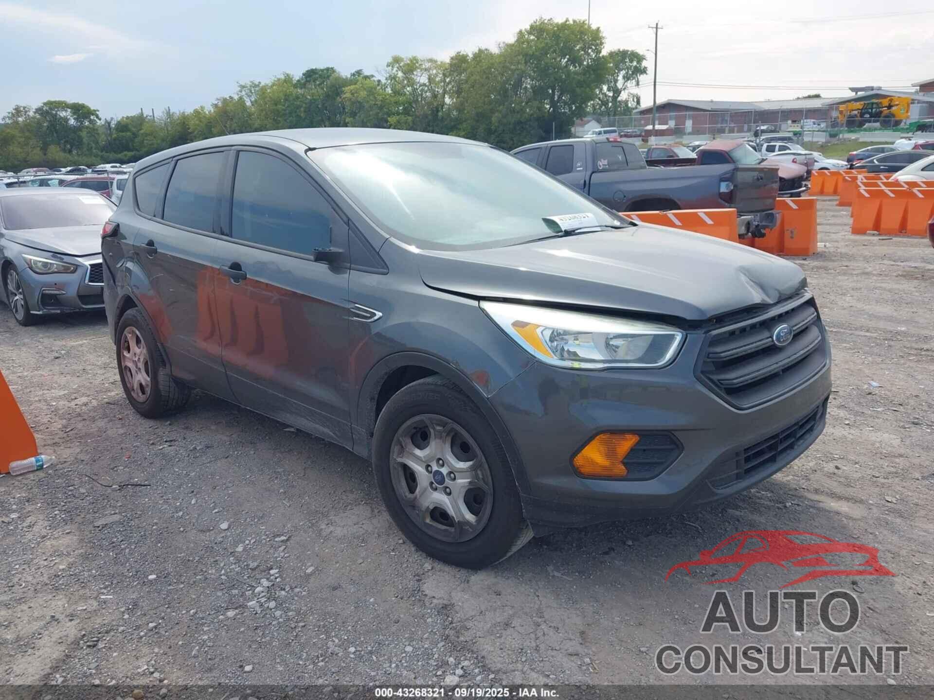 FORD ESCAPE 2017 - 1FMCU0F74HUA75497