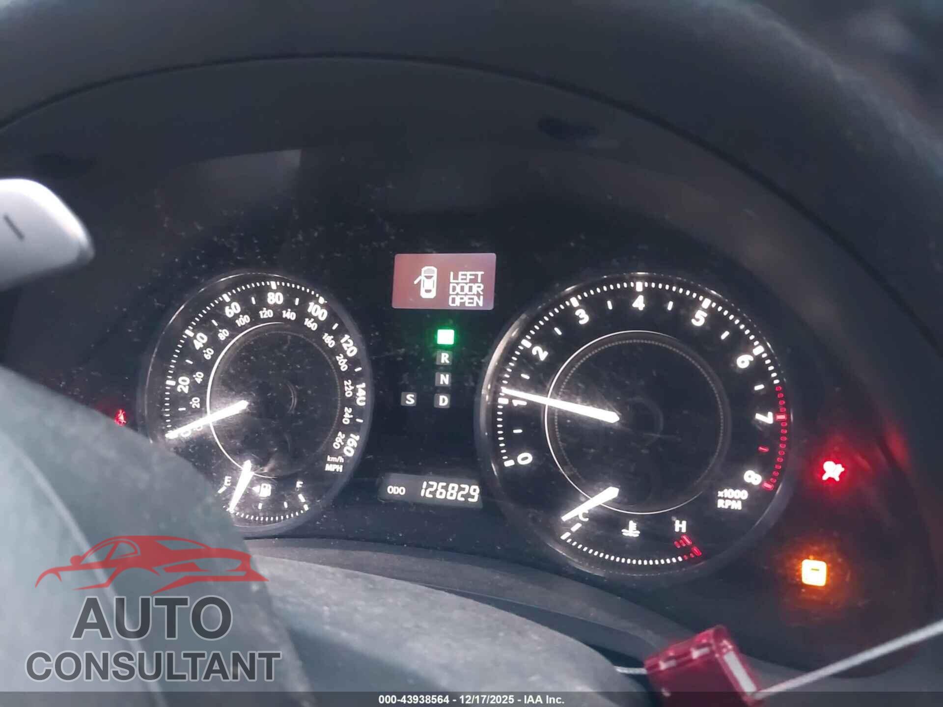 LEXUS IS 250C 2010 - JTHFF2C29A2507596