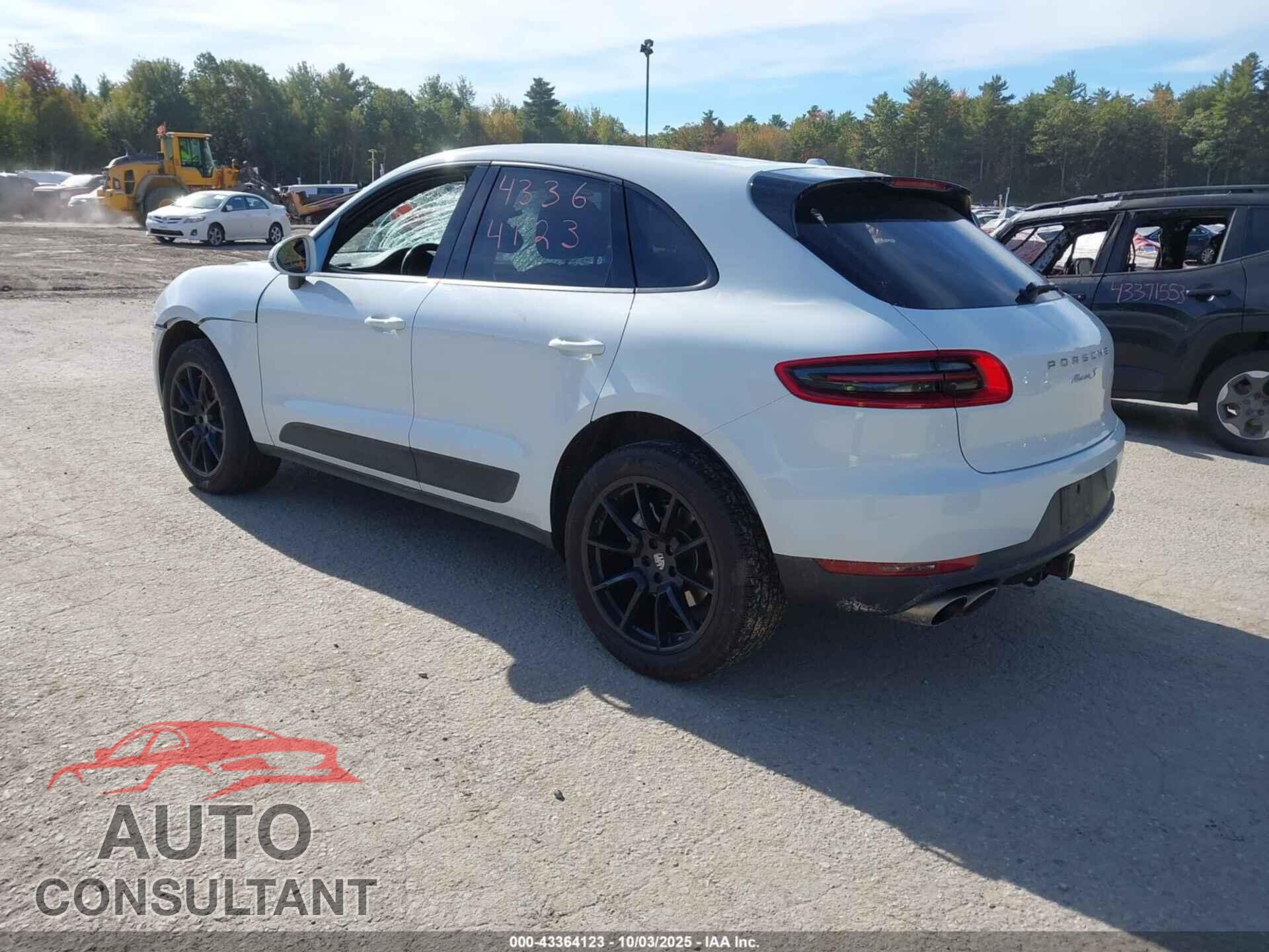 PORSCHE MACAN 2015 - WP1AB2A5XFLB66178
