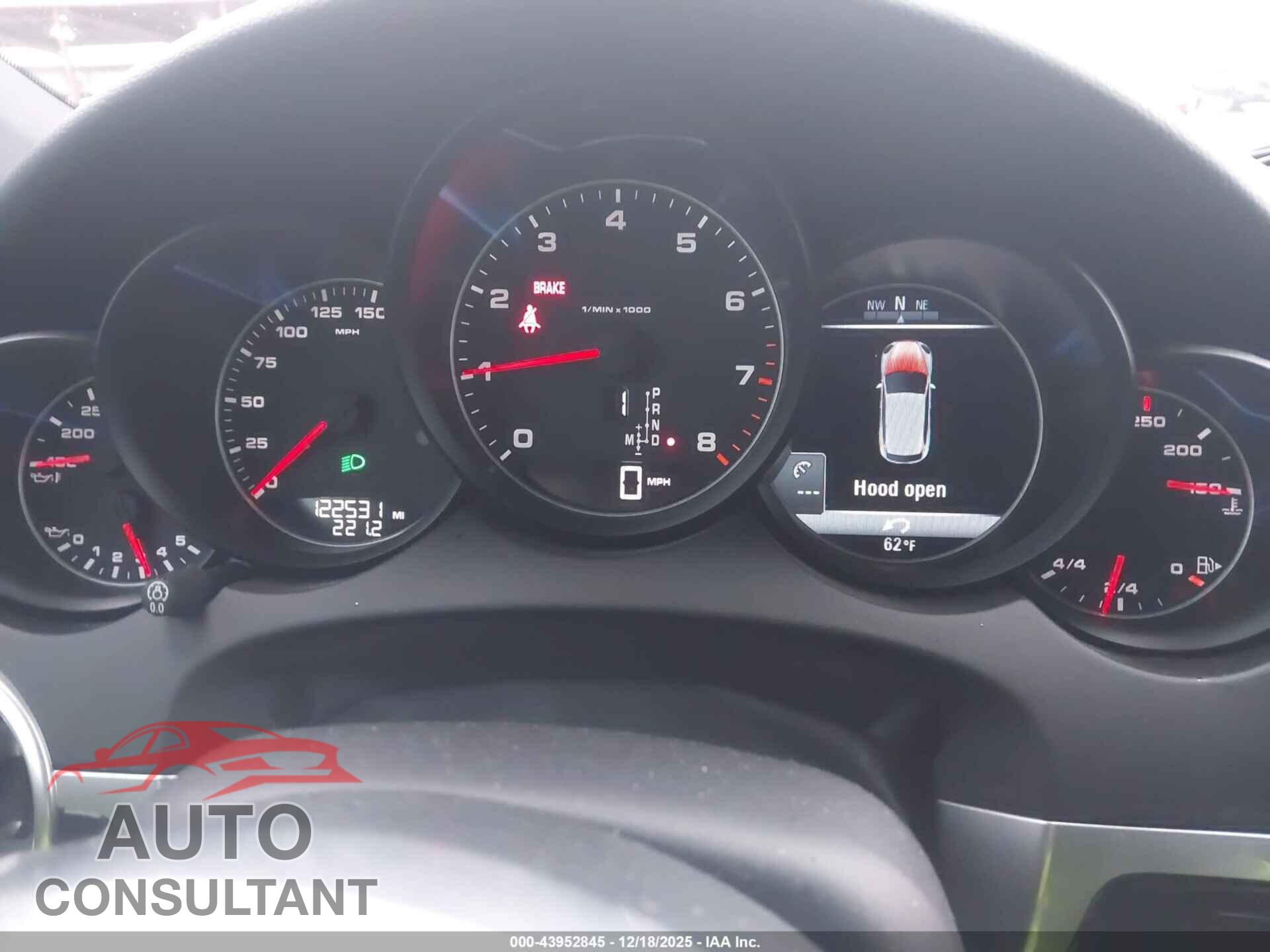 PORSCHE CAYENNE 2018 - WP1AA2A24JKA04862