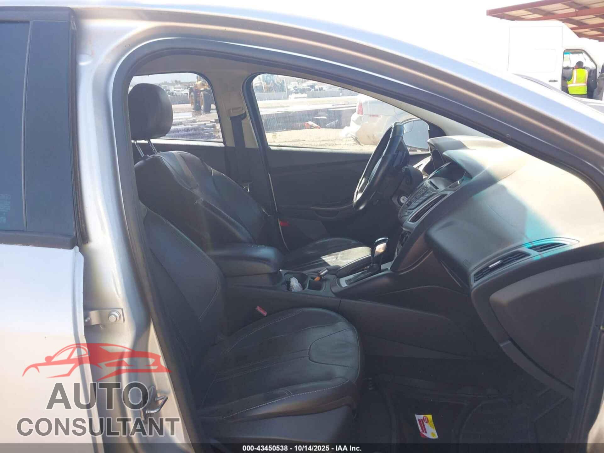 FORD FOCUS 2013 - 1FADP3K25DL178459
