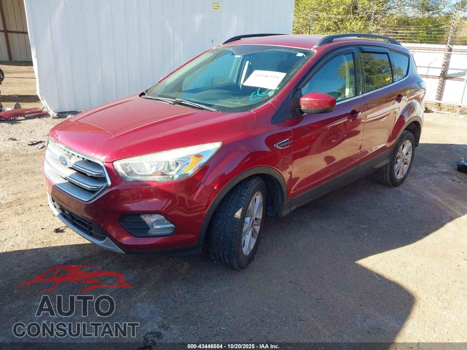 FORD ESCAPE 2017 - 1FMCU0GD4HUD76226