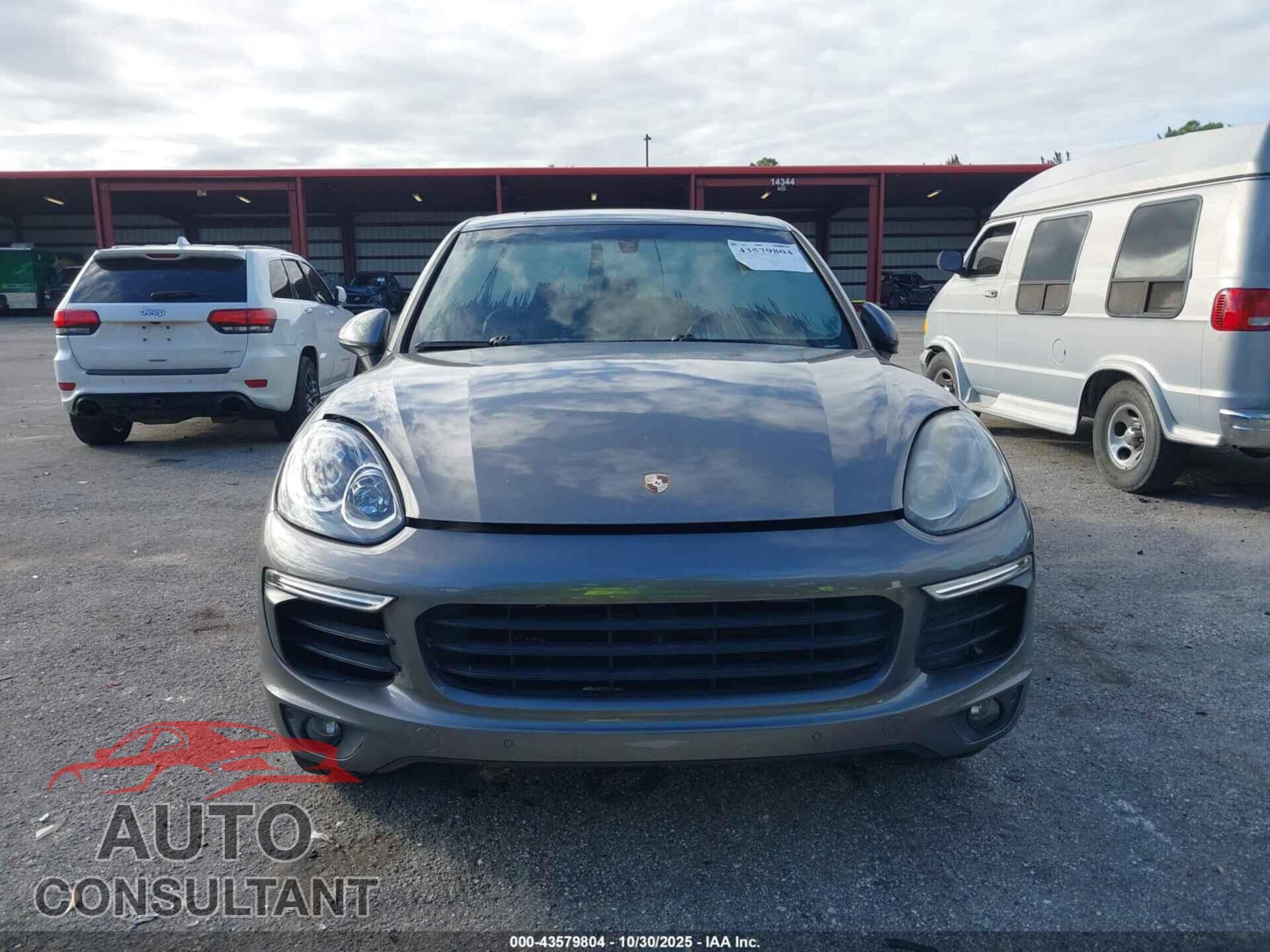 PORSCHE CAYENNE 2016 - WP1AA2A26GKA09005
