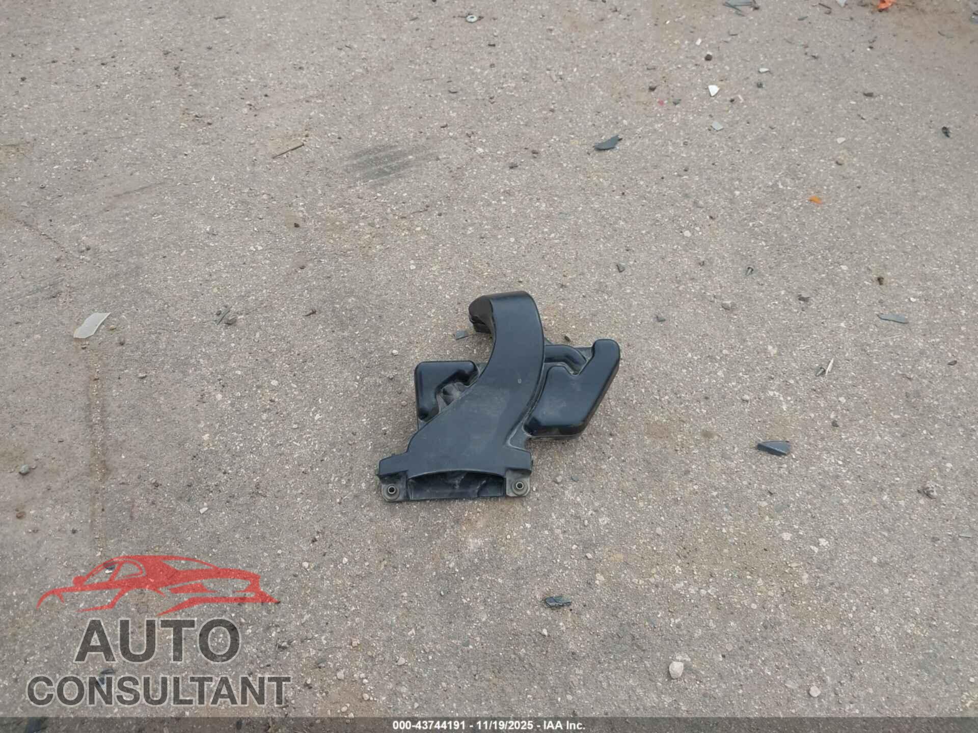 MITSUBISHI ECLIPSE CROSS 2018 - JA4AT4AA0JZ045232