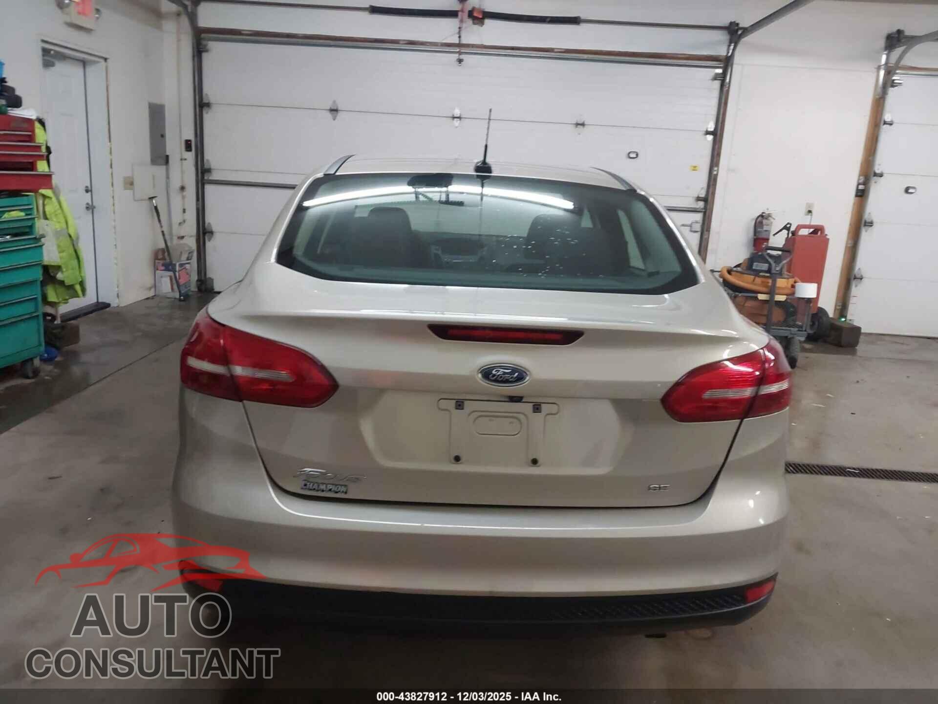 FORD FOCUS 2017 - 1FADP3F23HL323711