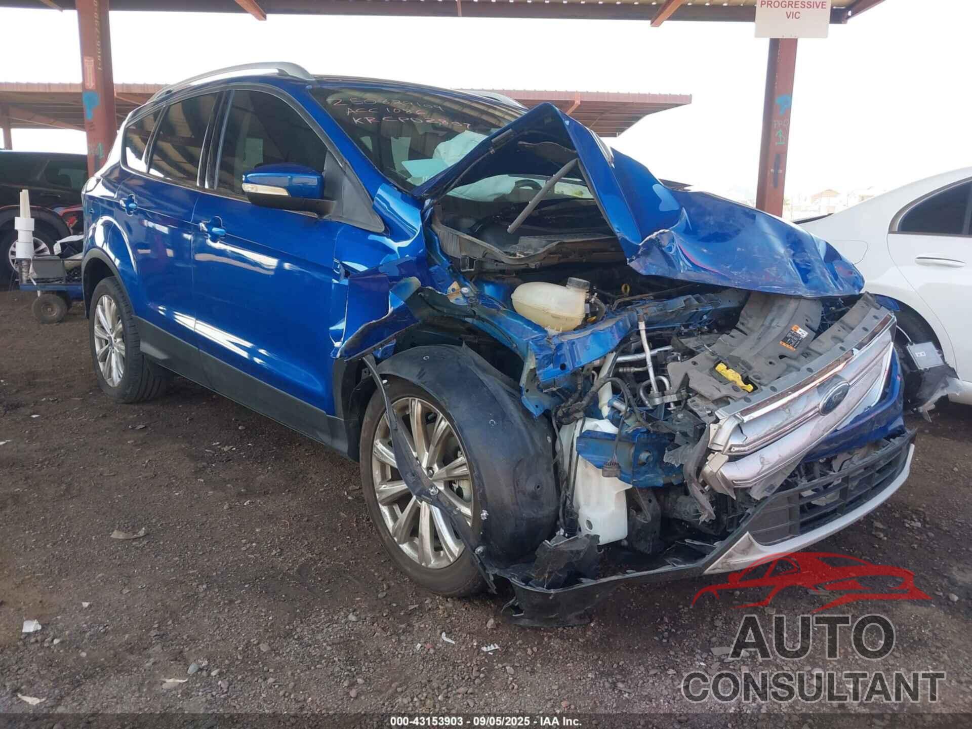 FORD ESCAPE 2017 - 1FMCU0J98HUB02807