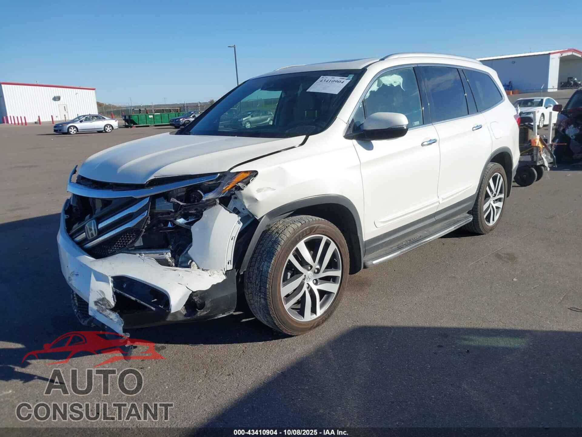 HONDA PILOT 2018 - 5FNYF6H91JB008621