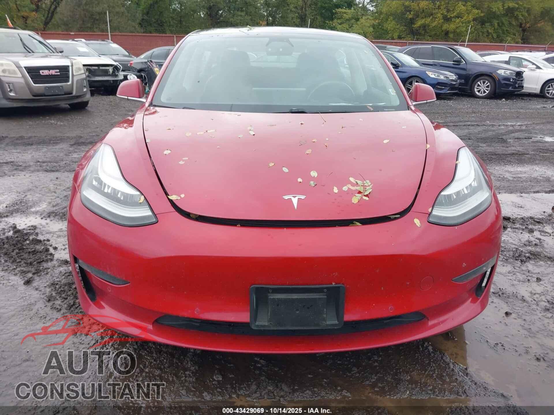 TESLA MODEL 3 2018 - 5YJ3E1EA4JF052255