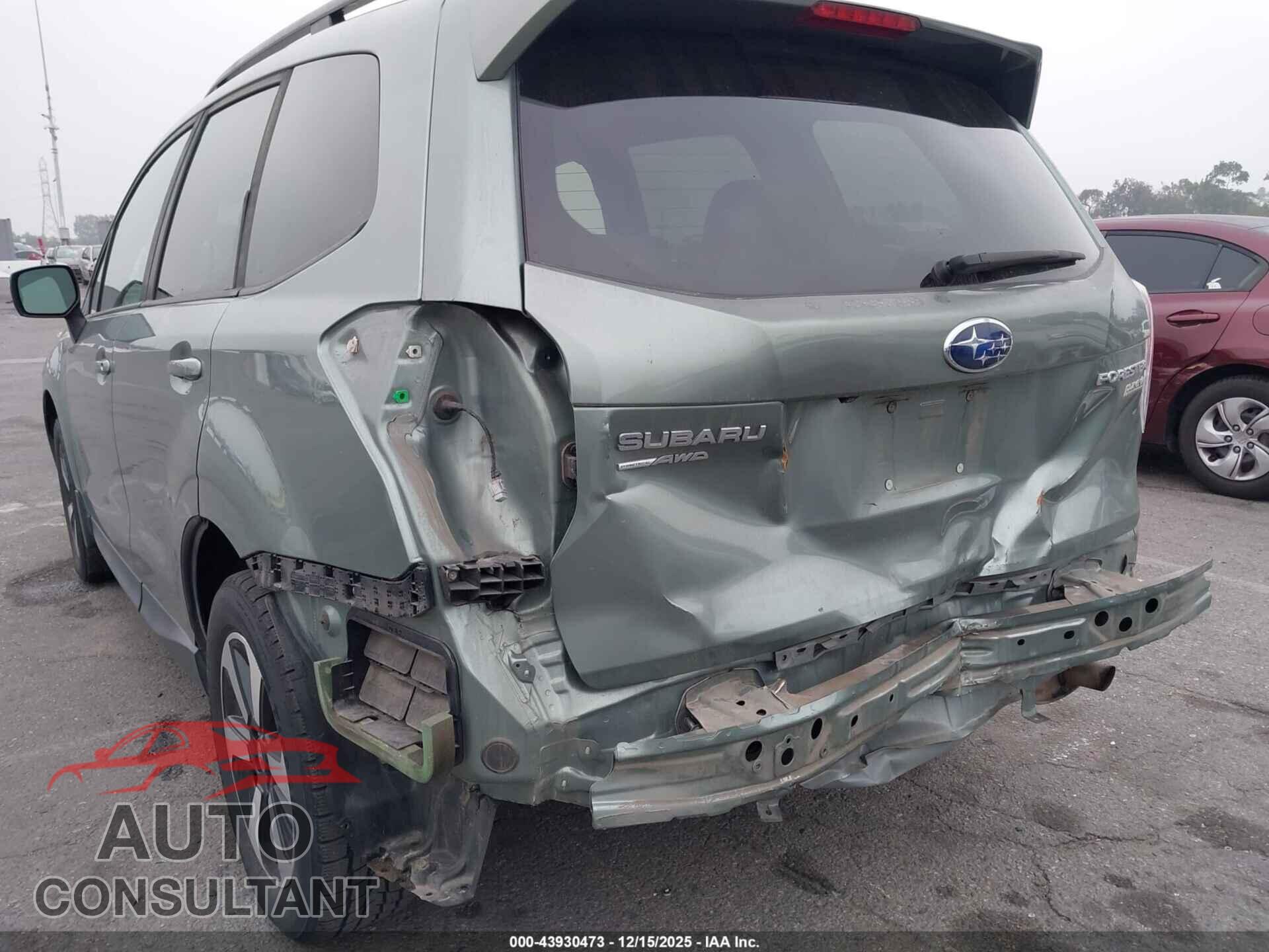 SUBARU FORESTER 2017 - JF2SJAEC6HH551675