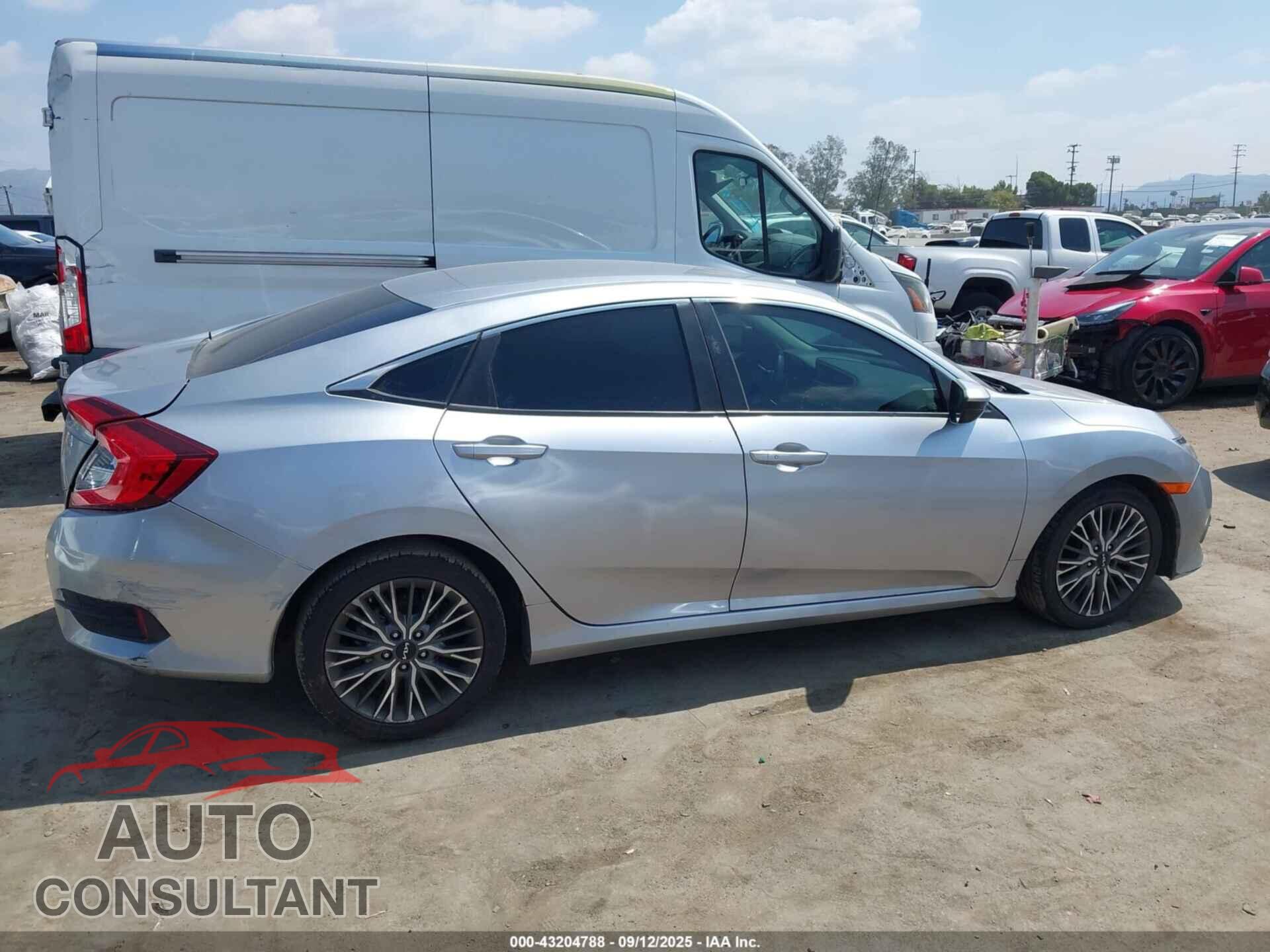 HONDA CIVIC 2017 - 2HGFC2F54HH511008