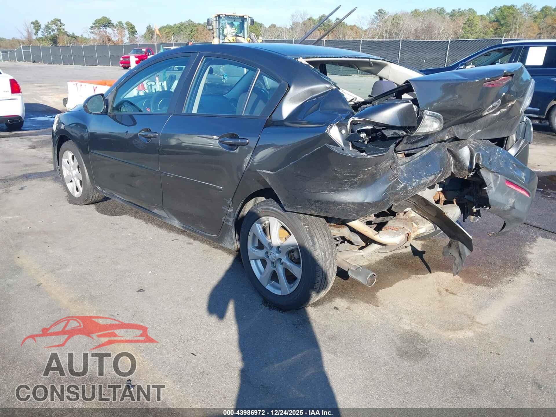 MAZDA MAZDA3 2011 - JM1BL1VF7B1385461