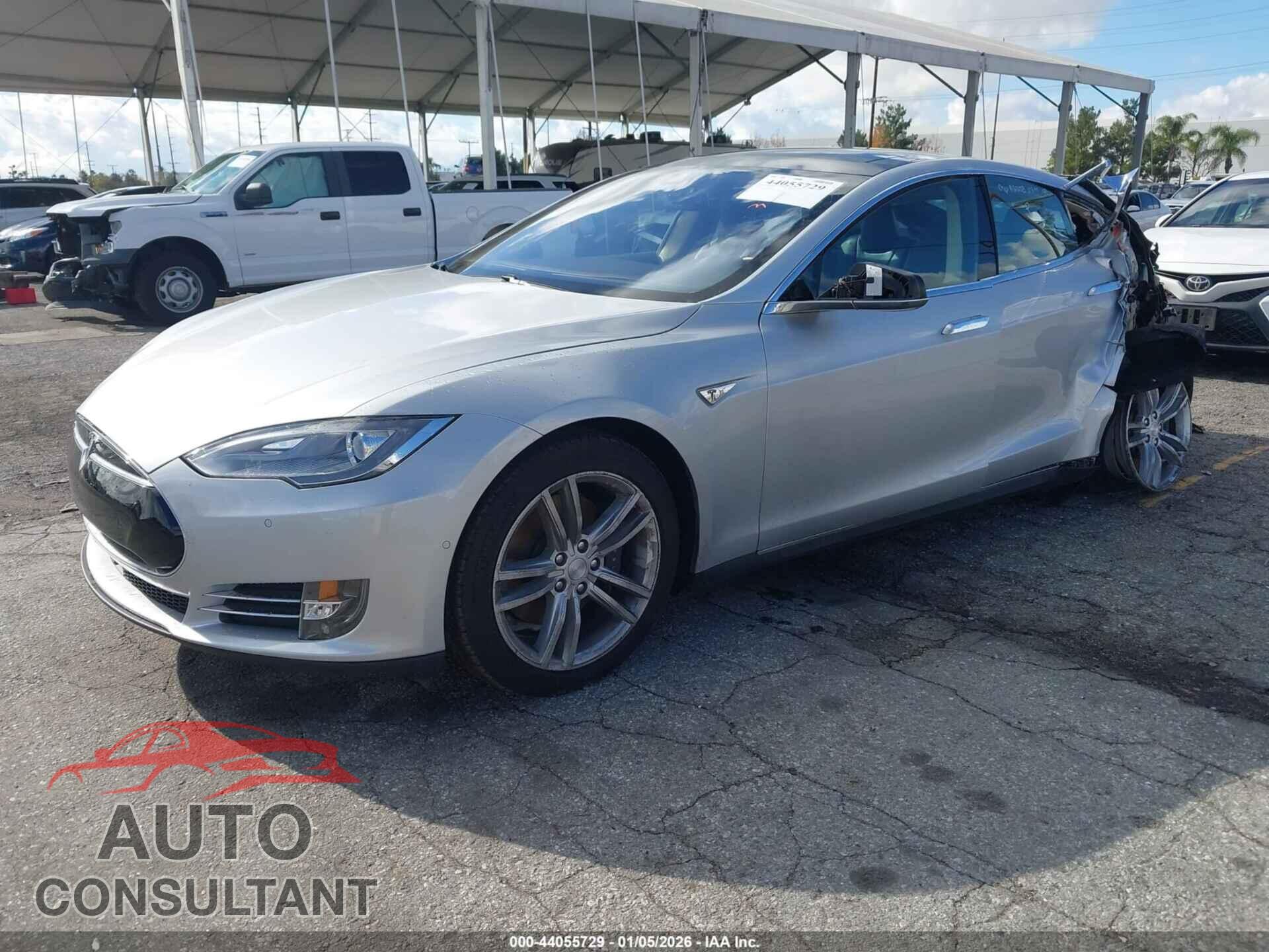 TESLA MODEL S 2015 - 5YJSA1H1XFF083780