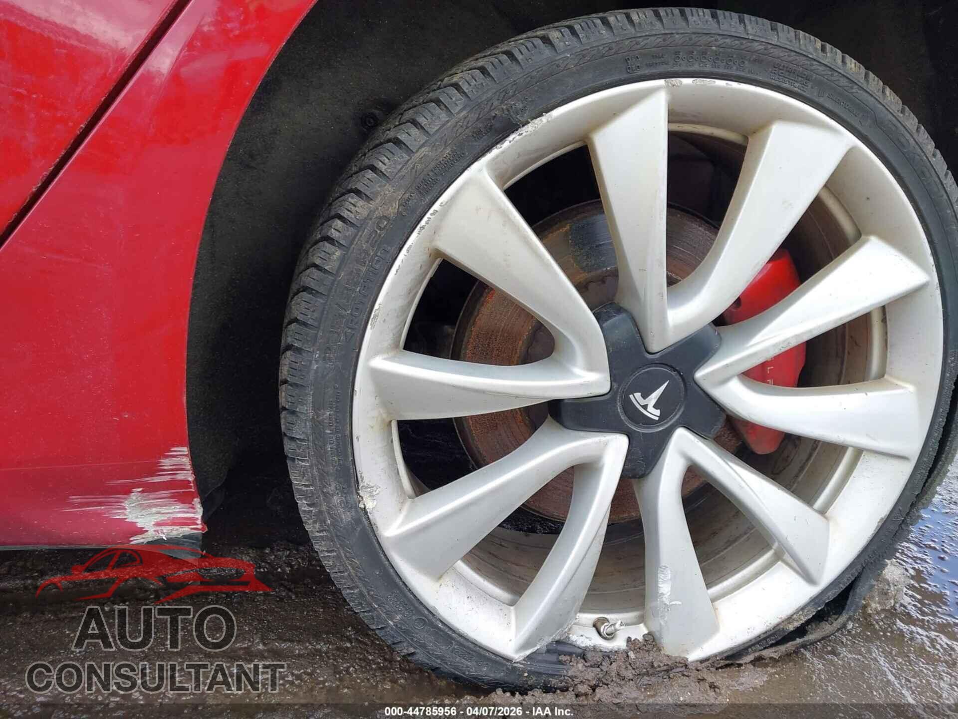 TESLA MODEL 3 2018 - 5YJ3E1EB7JF074744