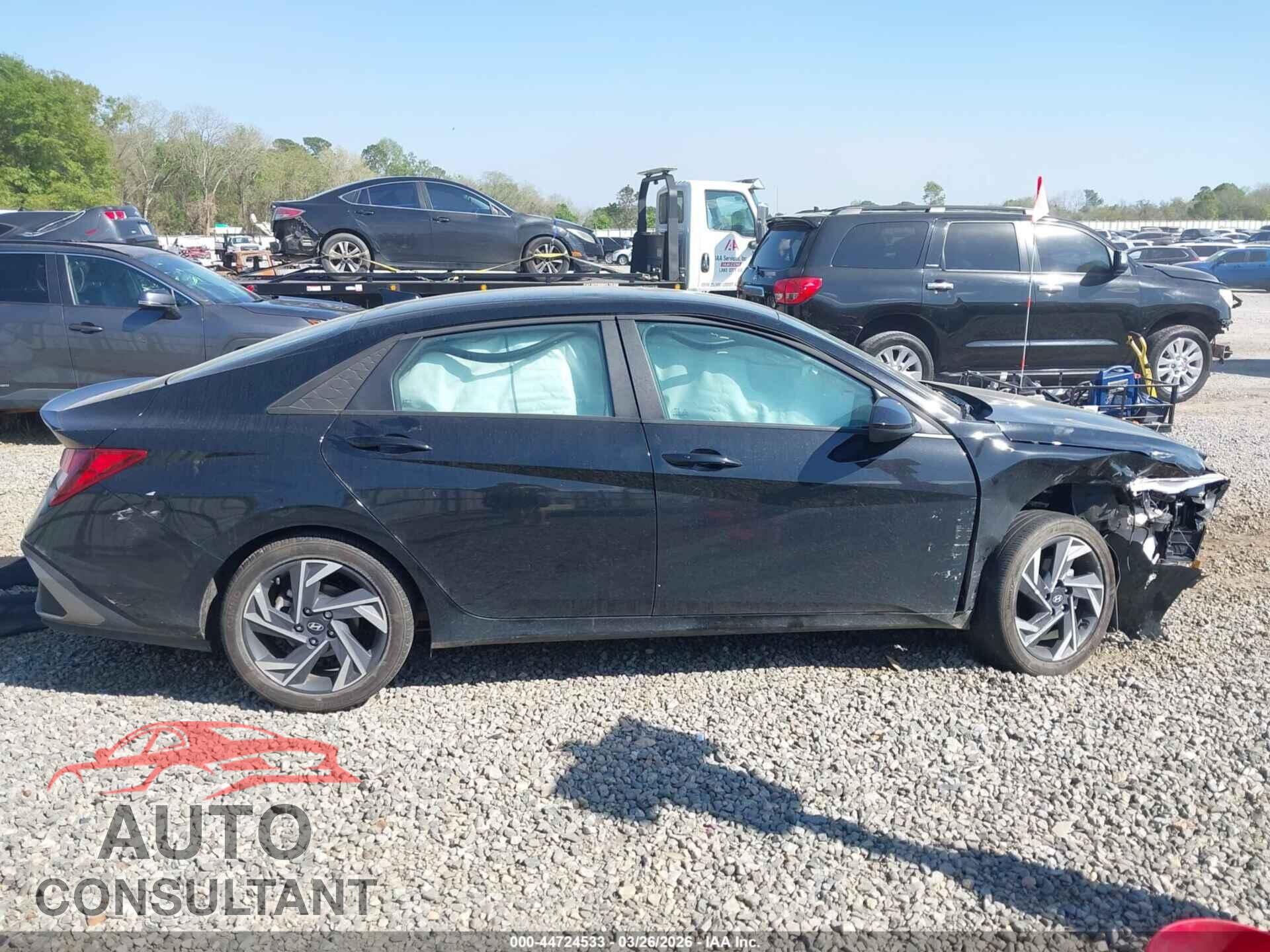 HYUNDAI ELANTRA 2025 - KMHLM4DG7SU870061