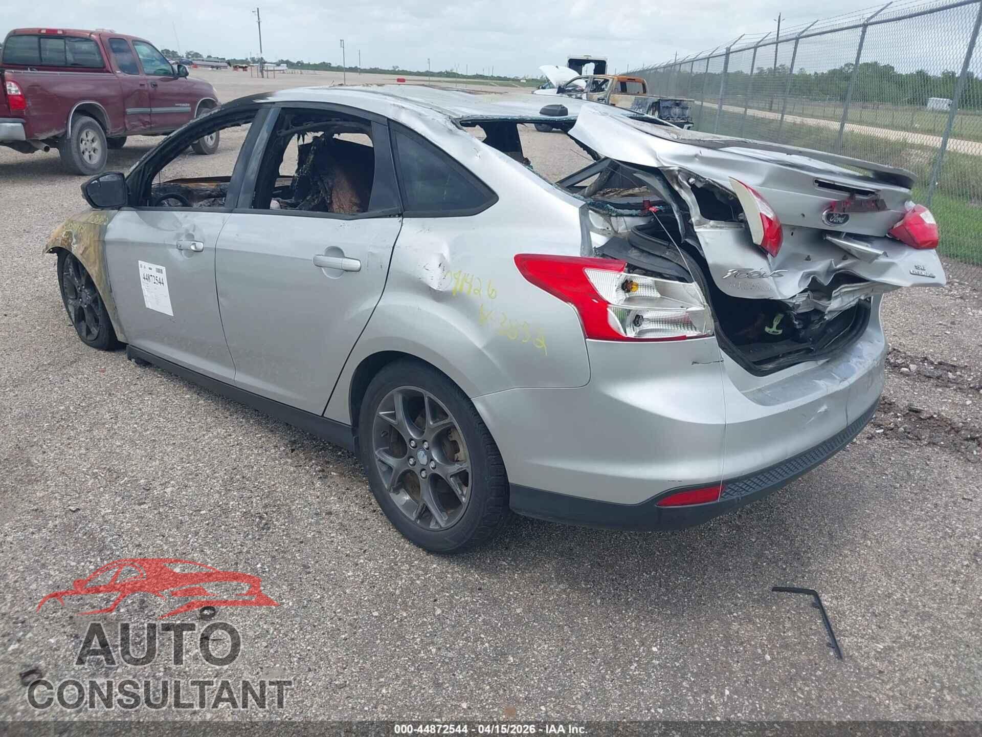 FORD FOCUS 2013 - 1FADP3F23DL283852