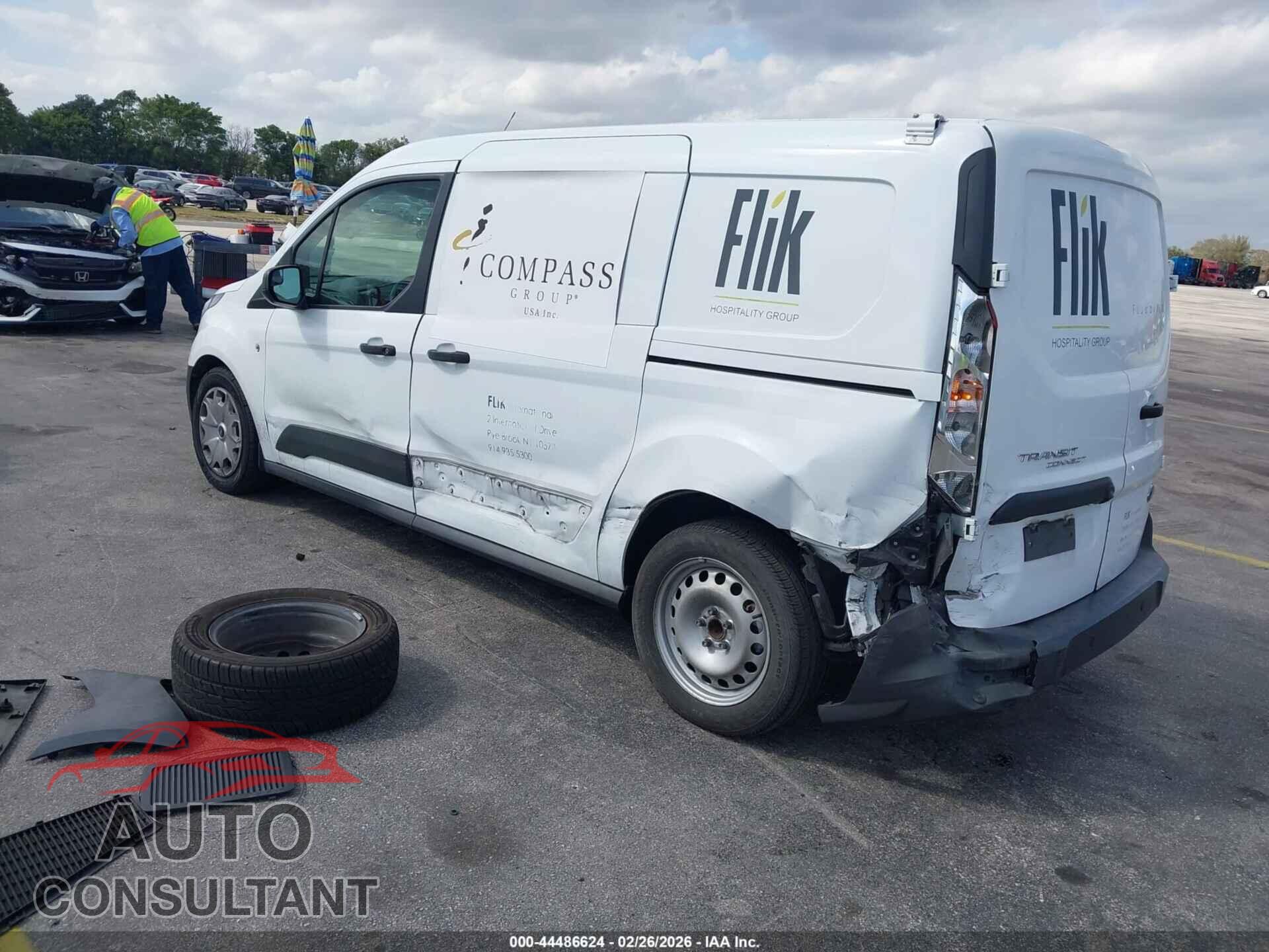 FORD TRANSIT CONNECT 2017 - NM0LS7E77H1330369