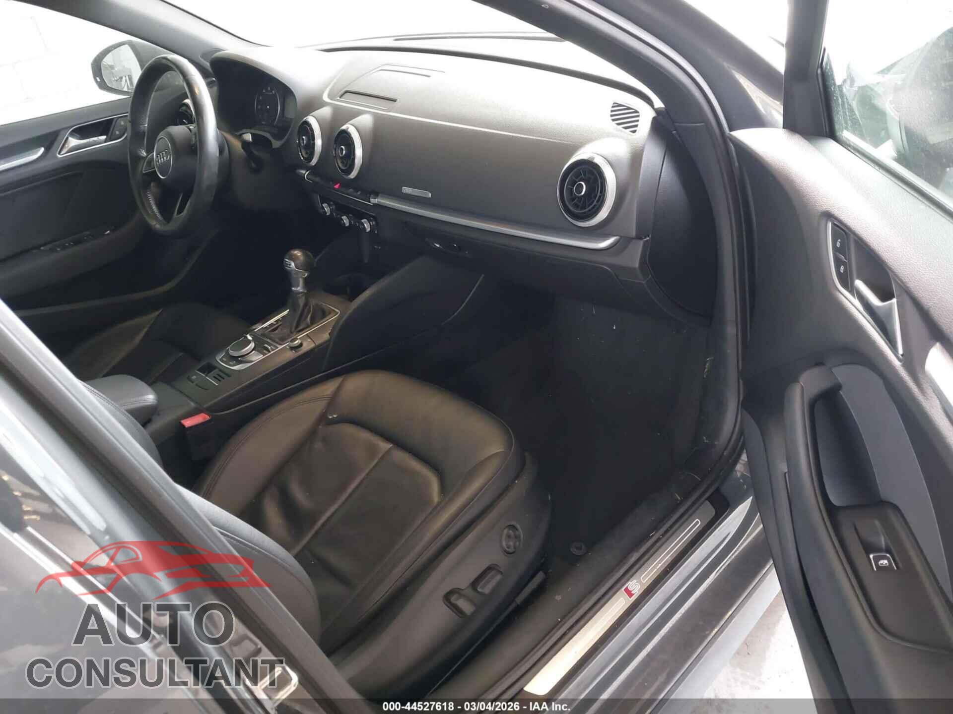 AUDI A3 2017 - WAUGUGFF2H1025606