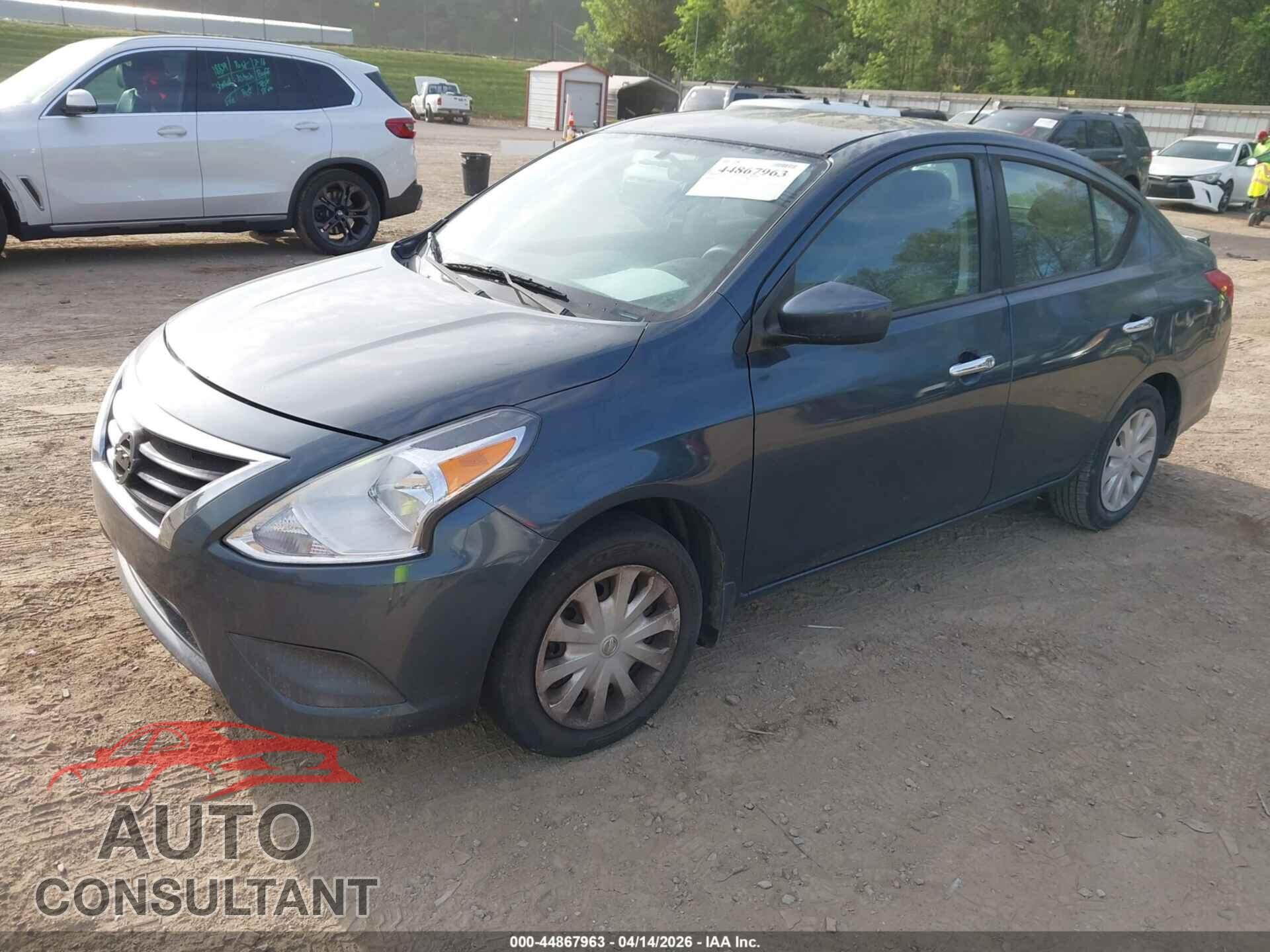 NISSAN VERSA 2017 - 3N1CN7AP3HL899084