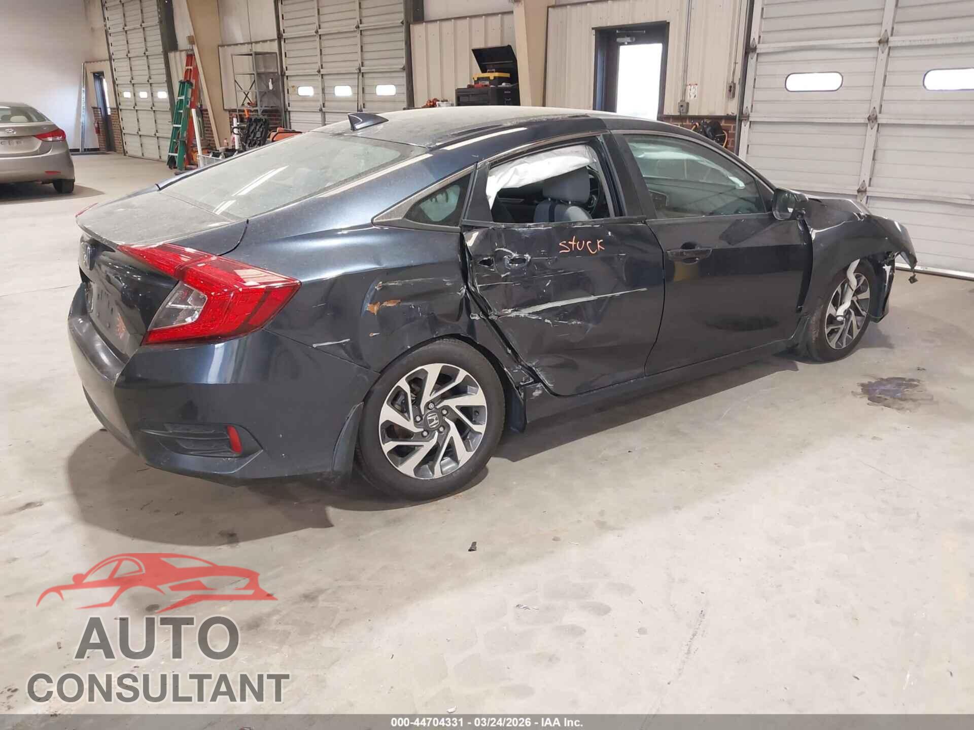 HONDA CIVIC 2017 - 19XFC2F81HE015555