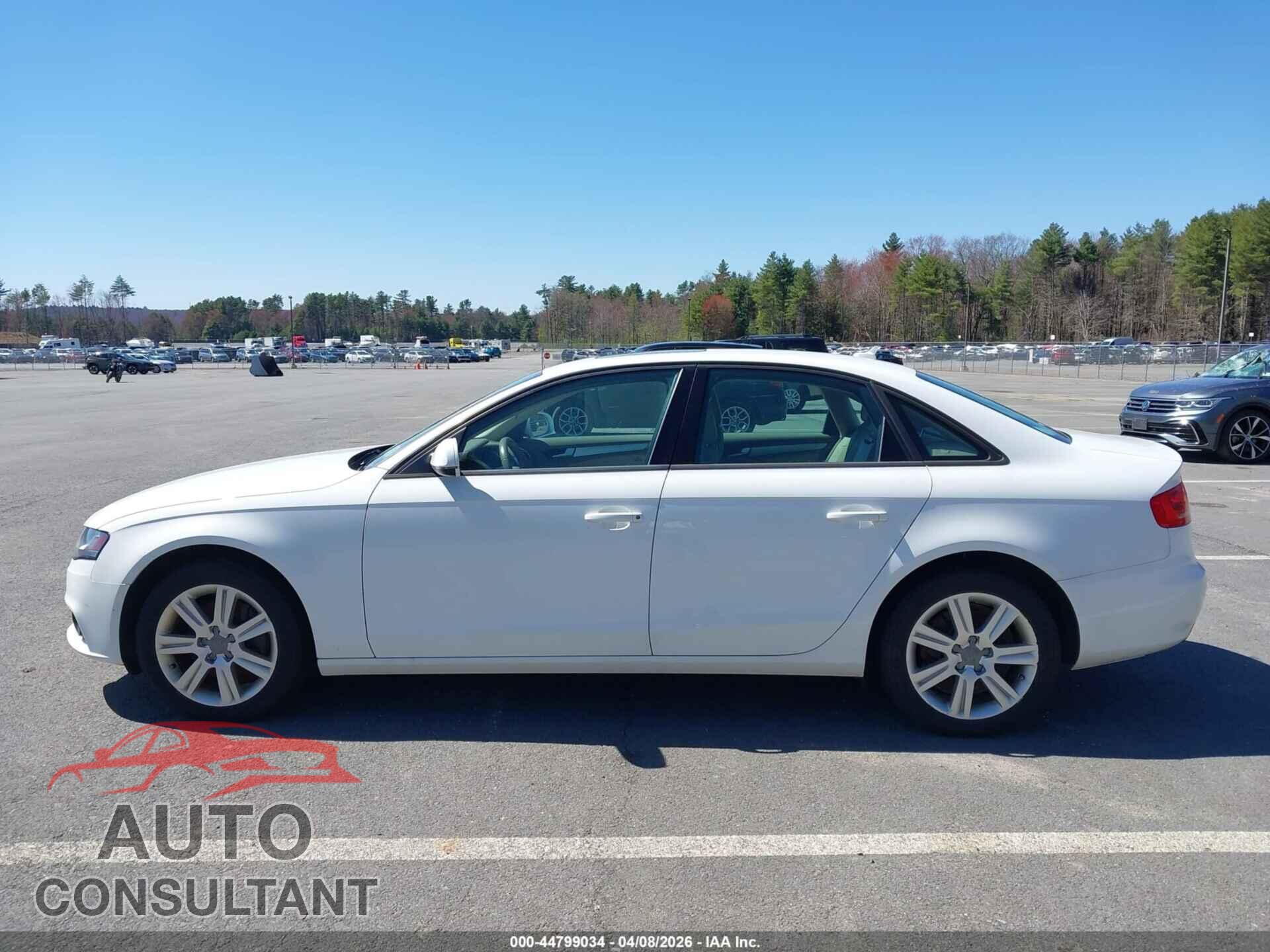 AUDI A4 2011 - WAUDFAFL9BN044346